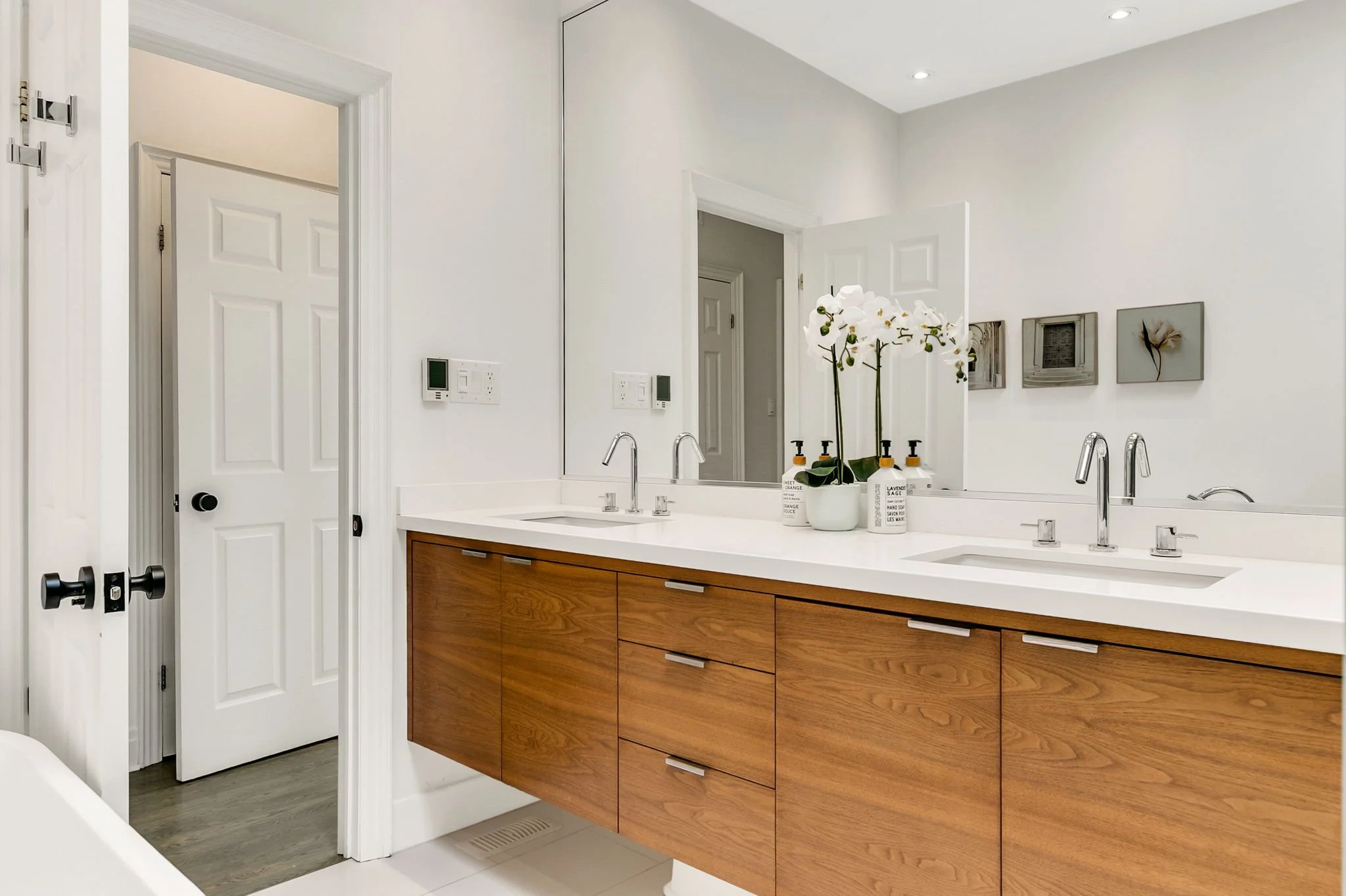 71-web-or-mls-27_005_Master Ensuite.jpg