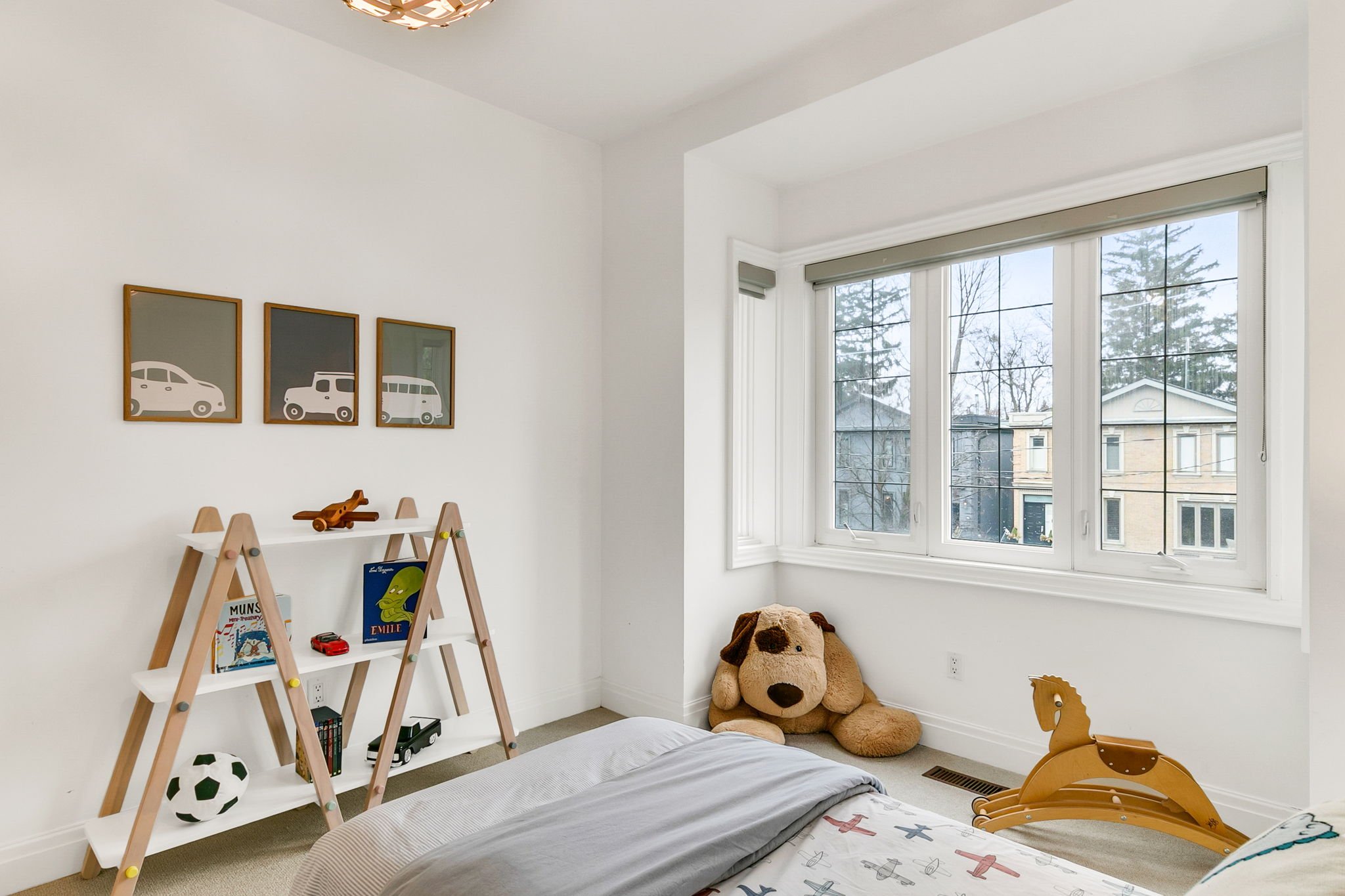 81-web-or-mls-31_005_Third Bedroom.jpg