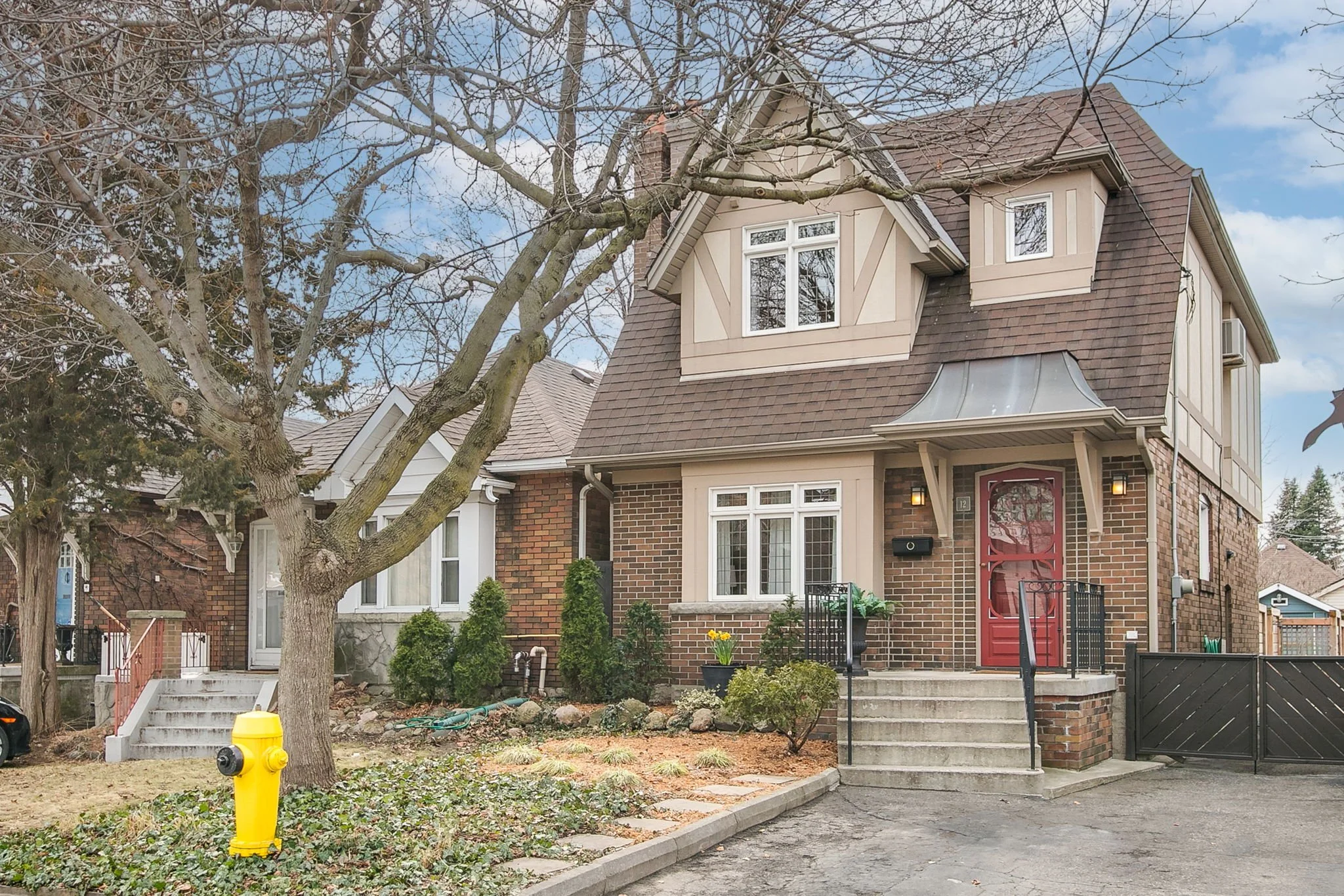 1-web-or-mls-1_001_Exterior Front.jpg