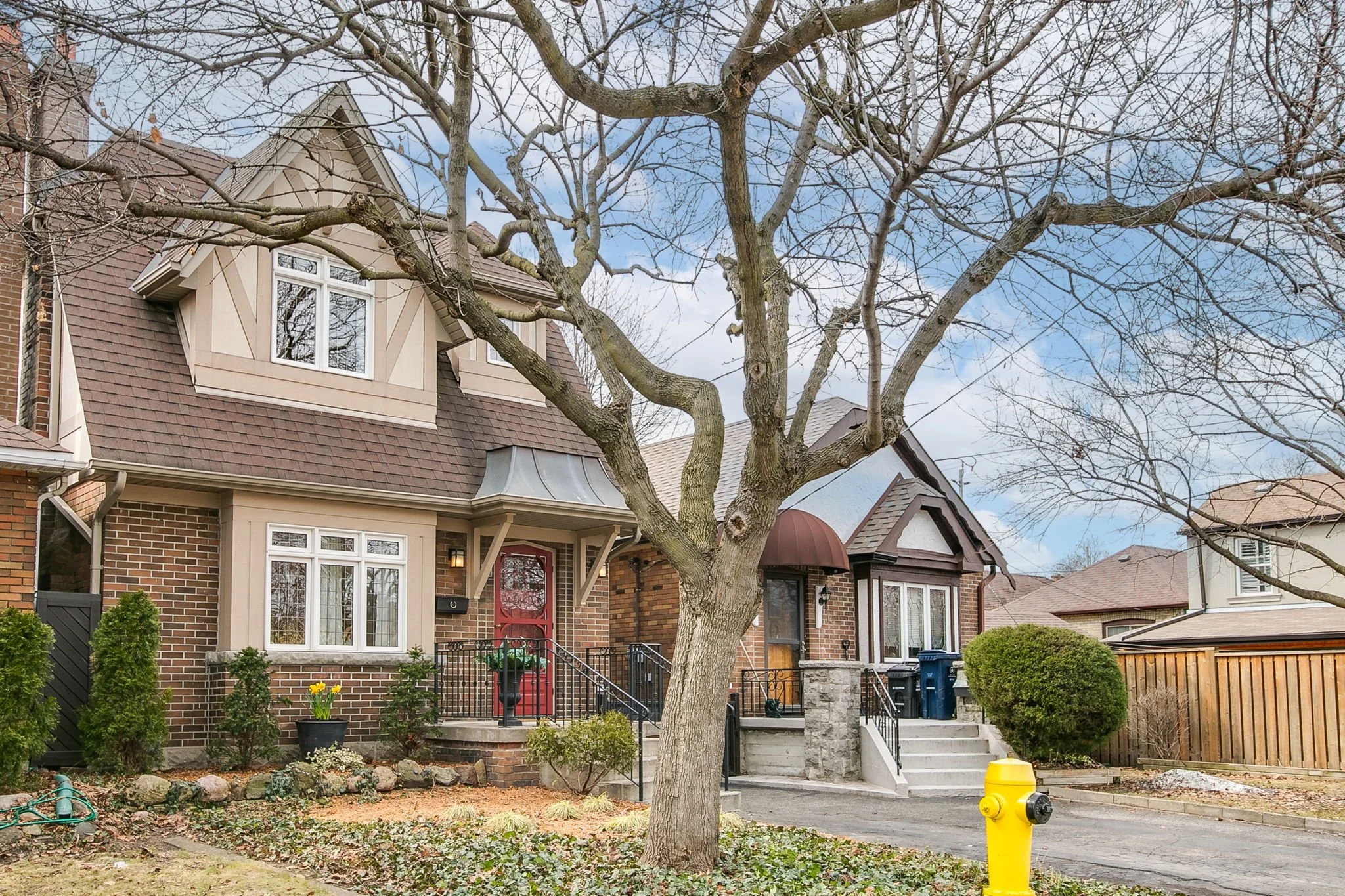 3-web-or-mls-1_003_Exterior Front.jpg