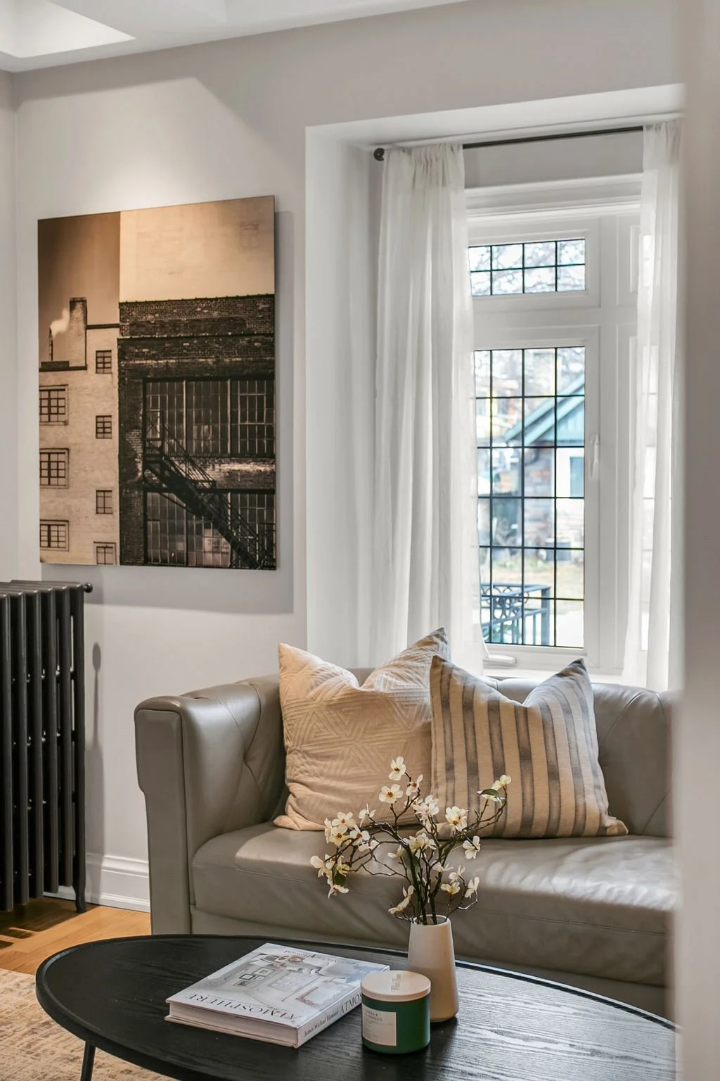 20-web-or-mls-8_008_Living Room.jpg