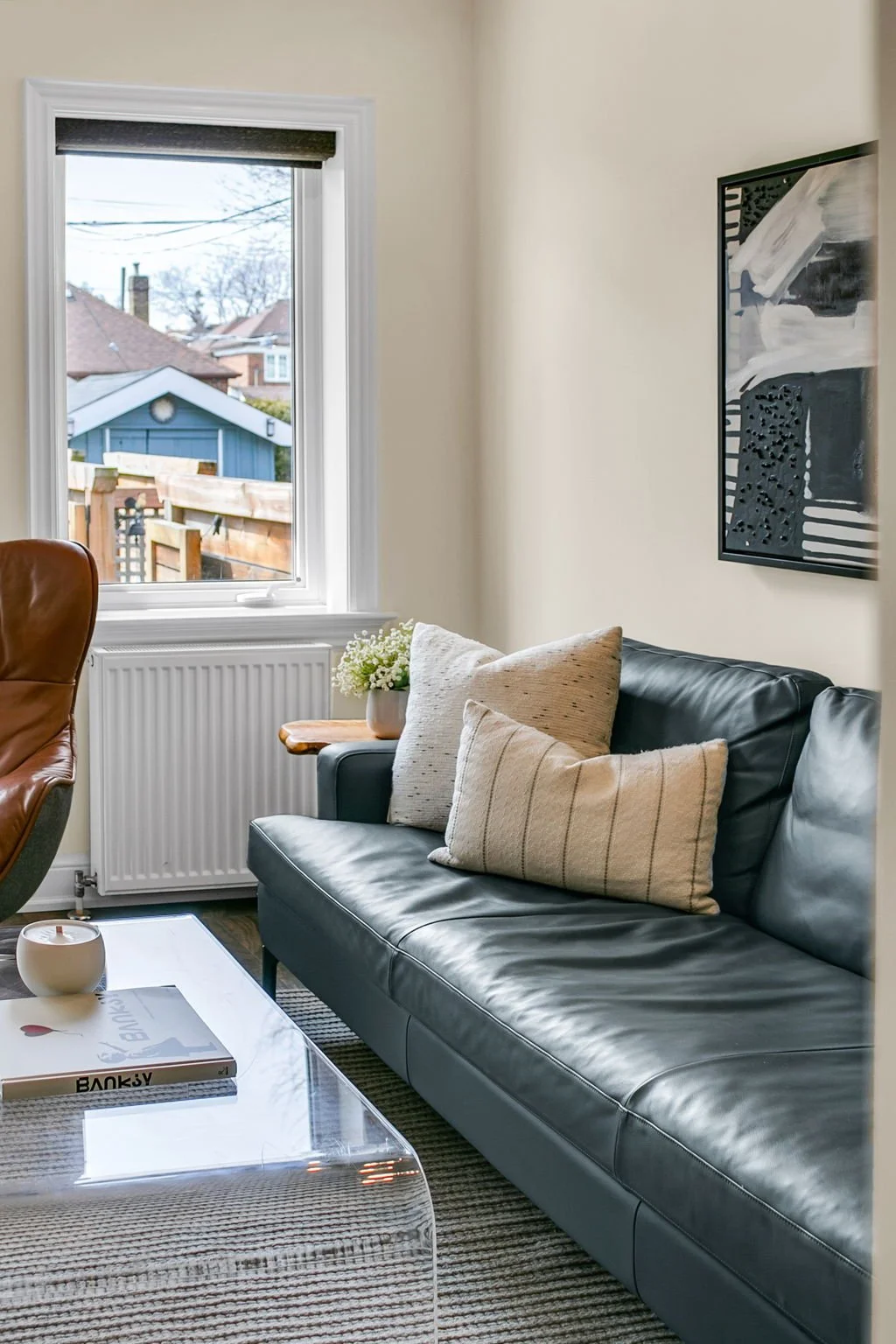 27-web-or-mls-9_009_Family Room.jpg