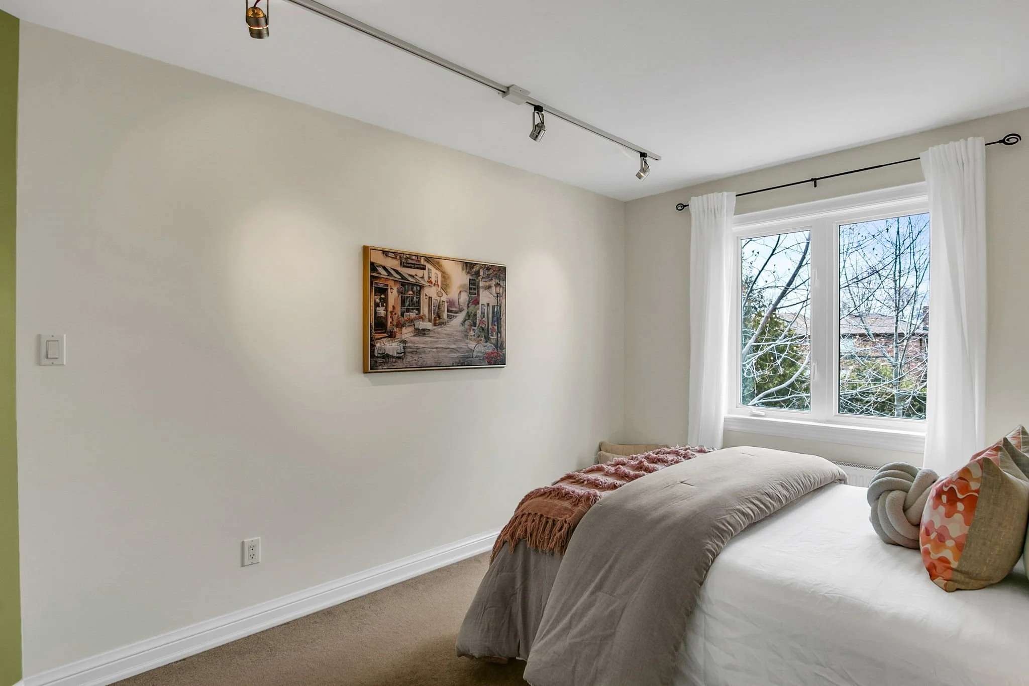 64-web-or-mls-28_003_Second Bedroom.jpg