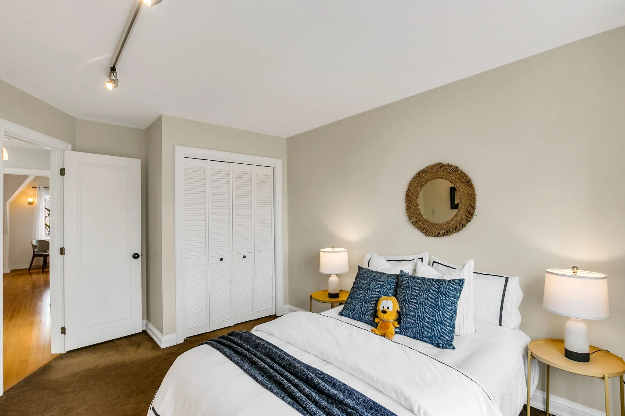 70-web-or-mls-31_004_Third Bedroom.jpg