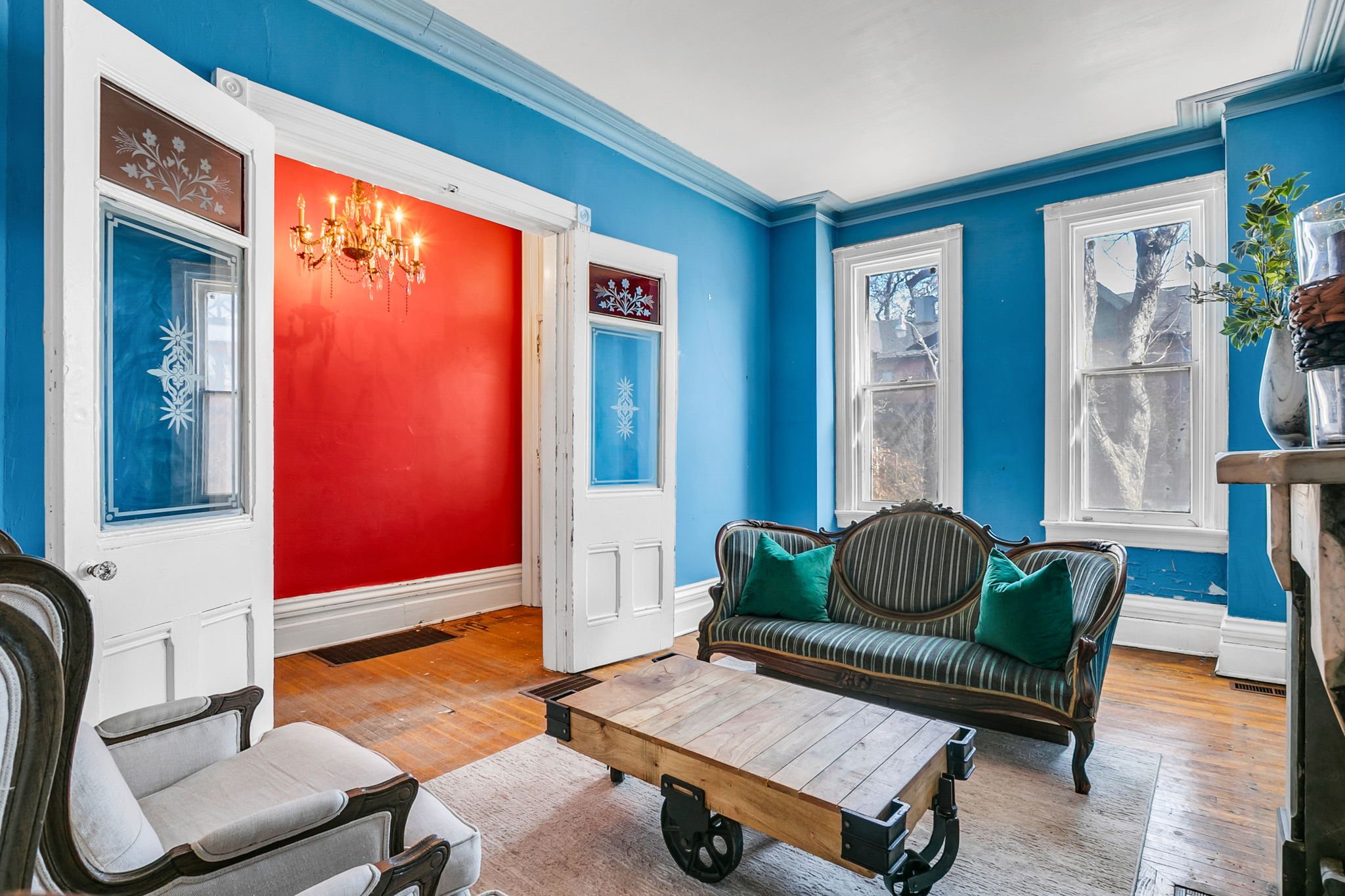 18-web-or-mls-8_005_Living Room.jpg