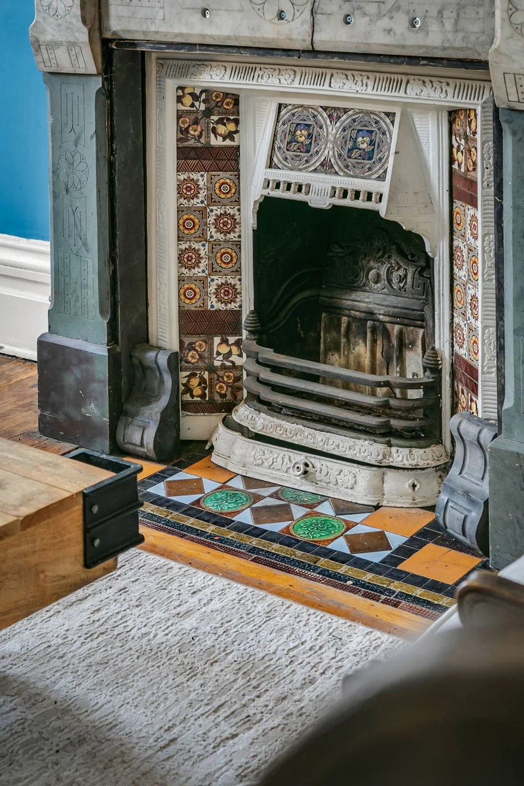 24-web-or-mls-8_011_Living Room.jpg