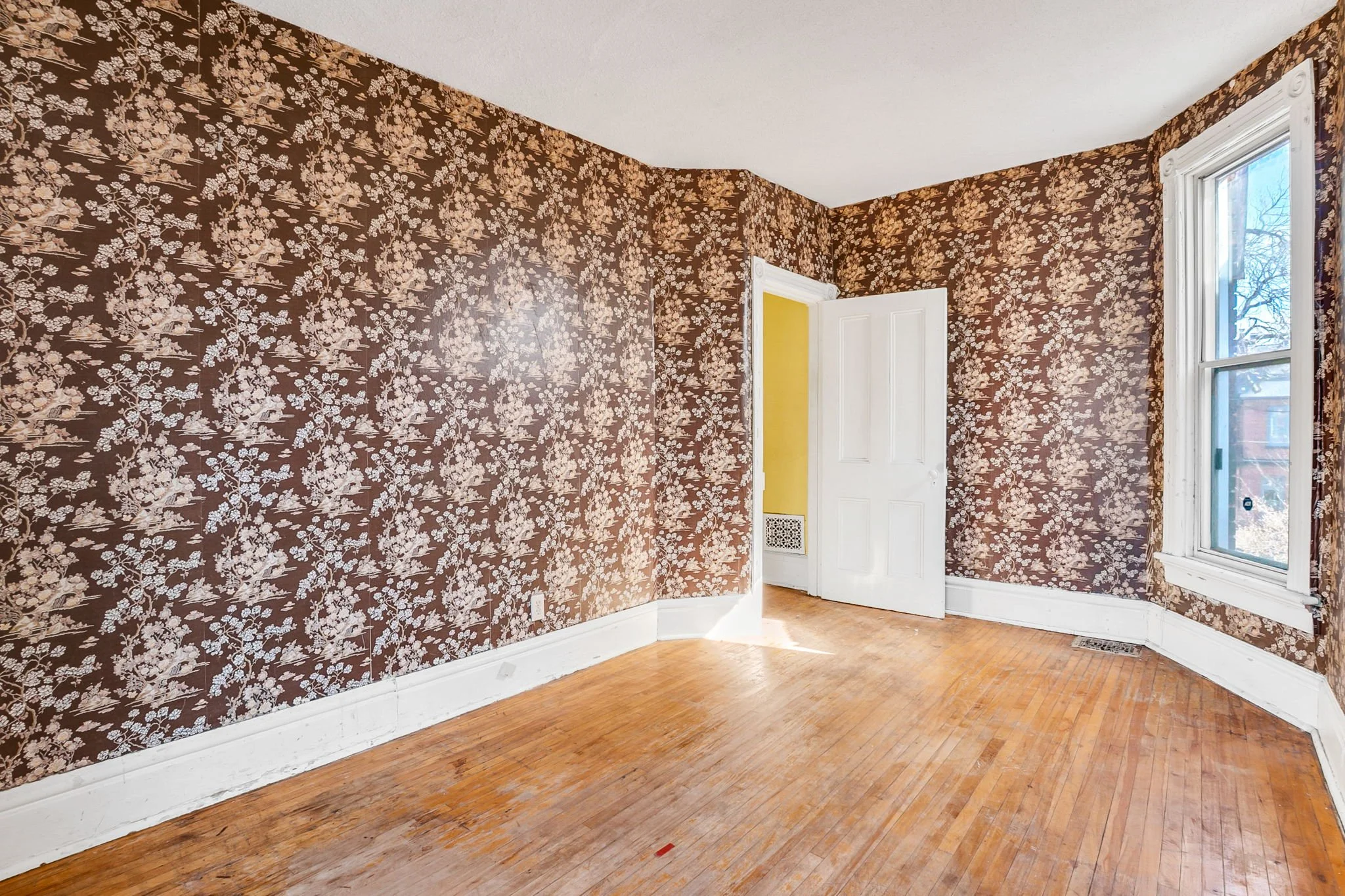 46-web-or-mls-28_002_Second Bedroom.jpg