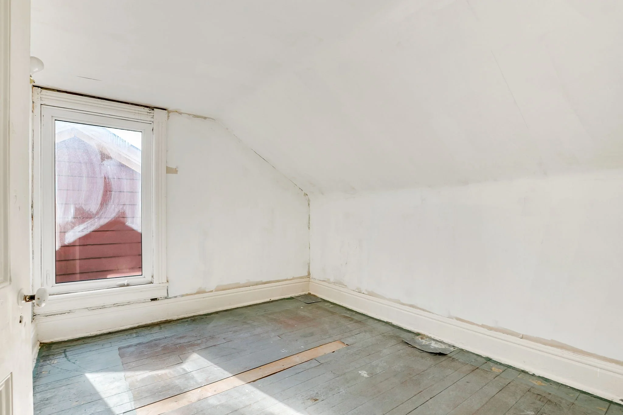 50-web-or-mls-34_002_Fourth Bedroom.jpg