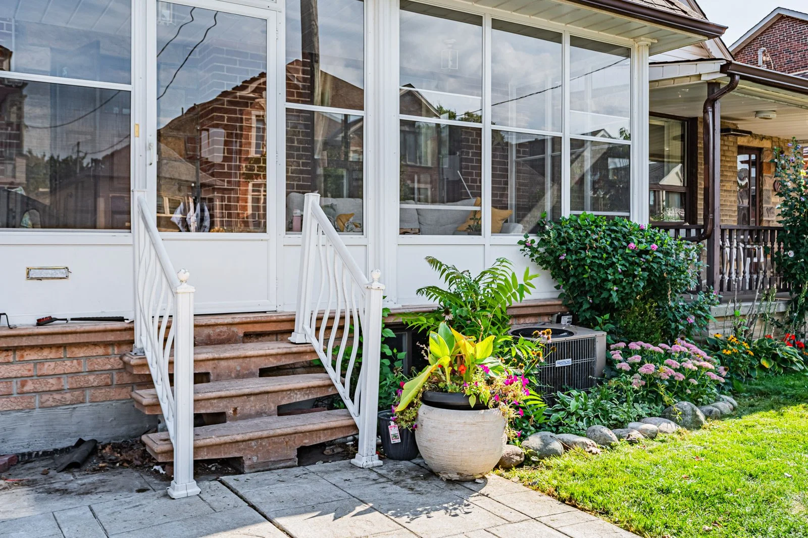 mls_27 amherst ave-21.jpg