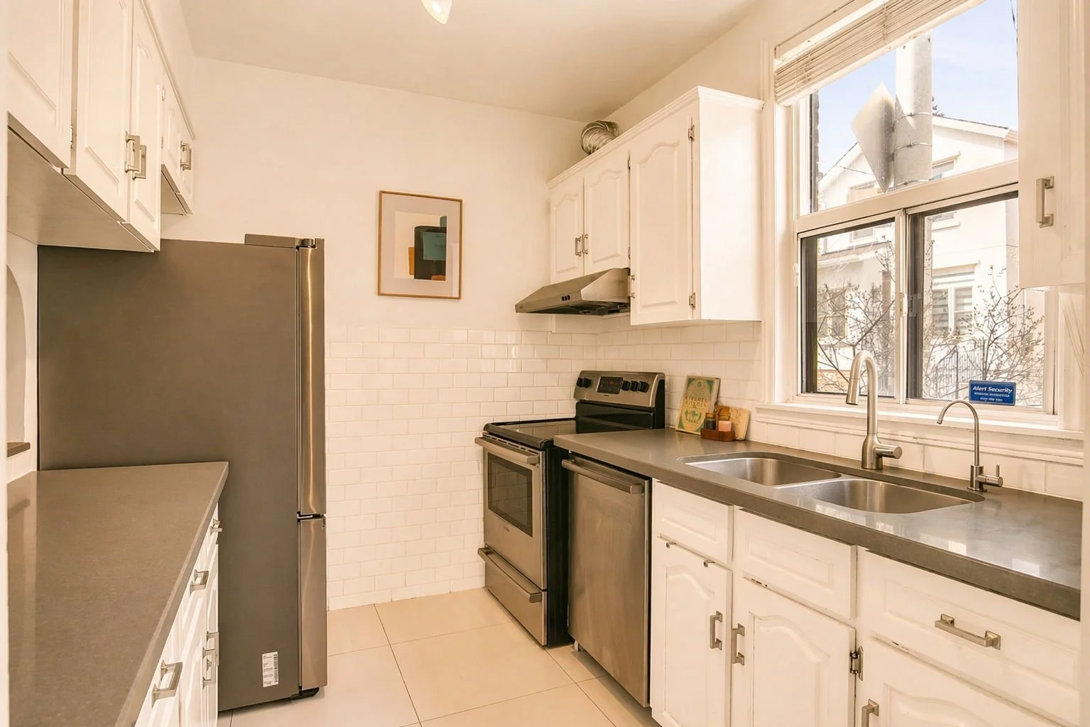 7-web-or-mls-Kitchen 1.png