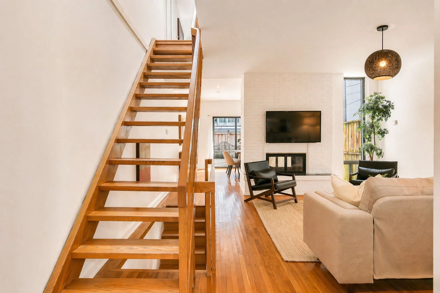 11-web-or-mls-Living 2.png