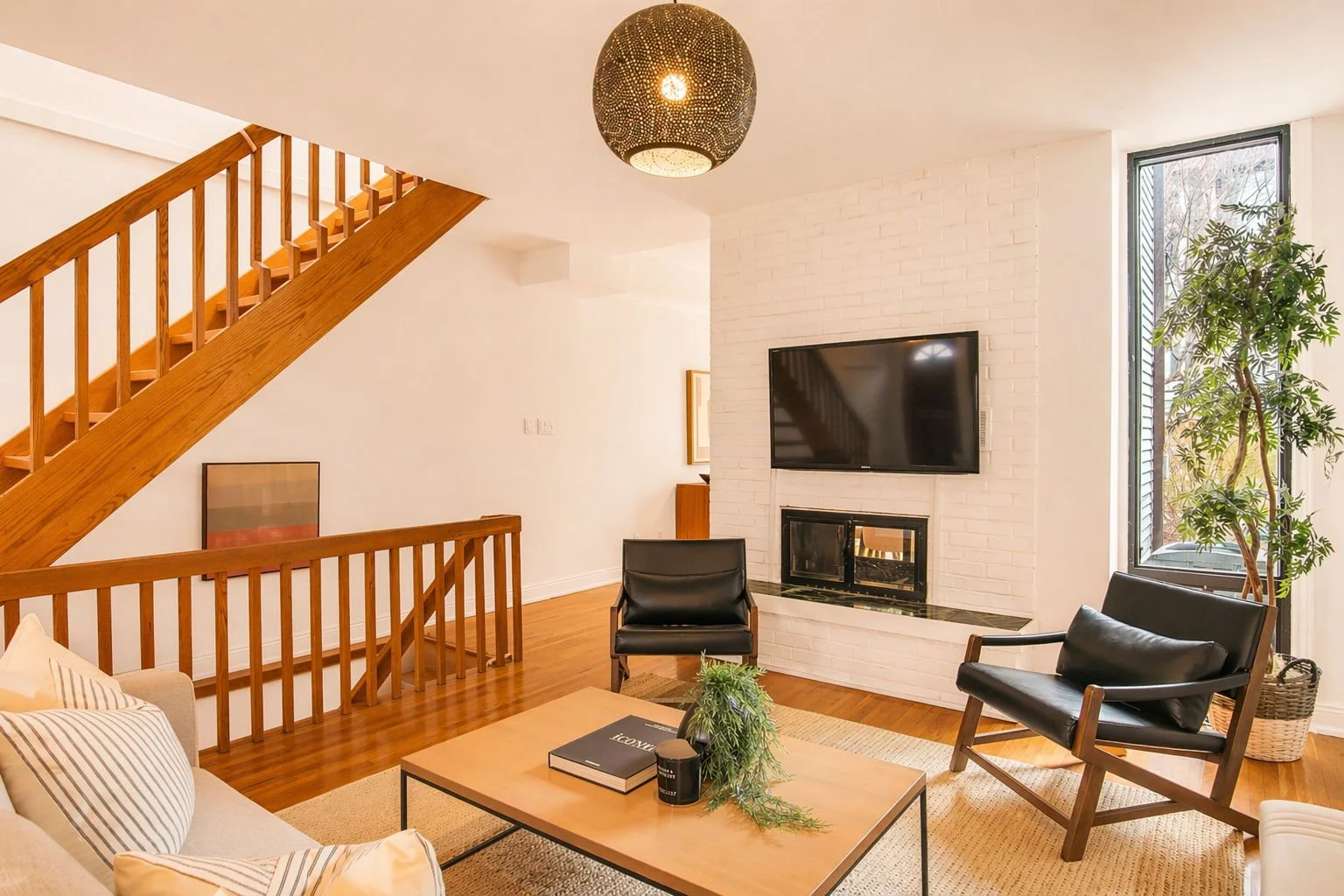 13-web-or-mls-Living 5.png