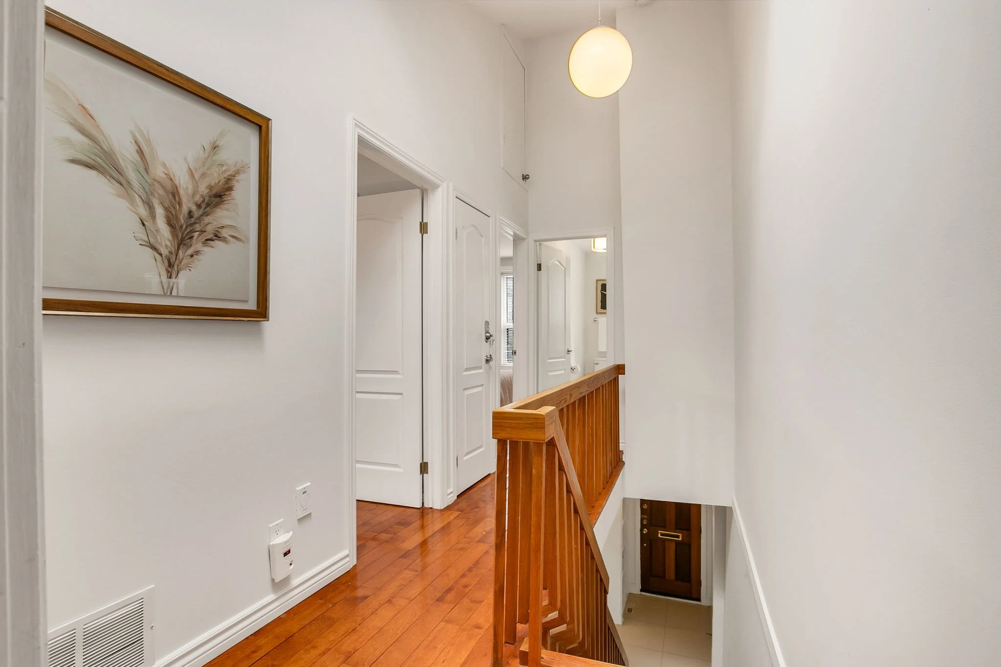 31-web-or-mls-23_004_Upper Hallway.jpg