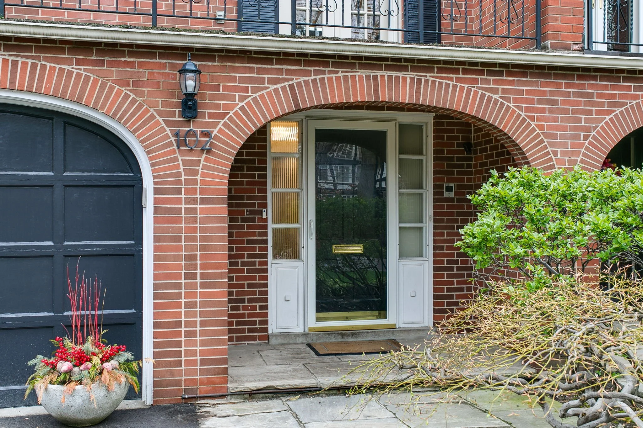 8-web-or-mls-1_010_Exterior Front.jpg