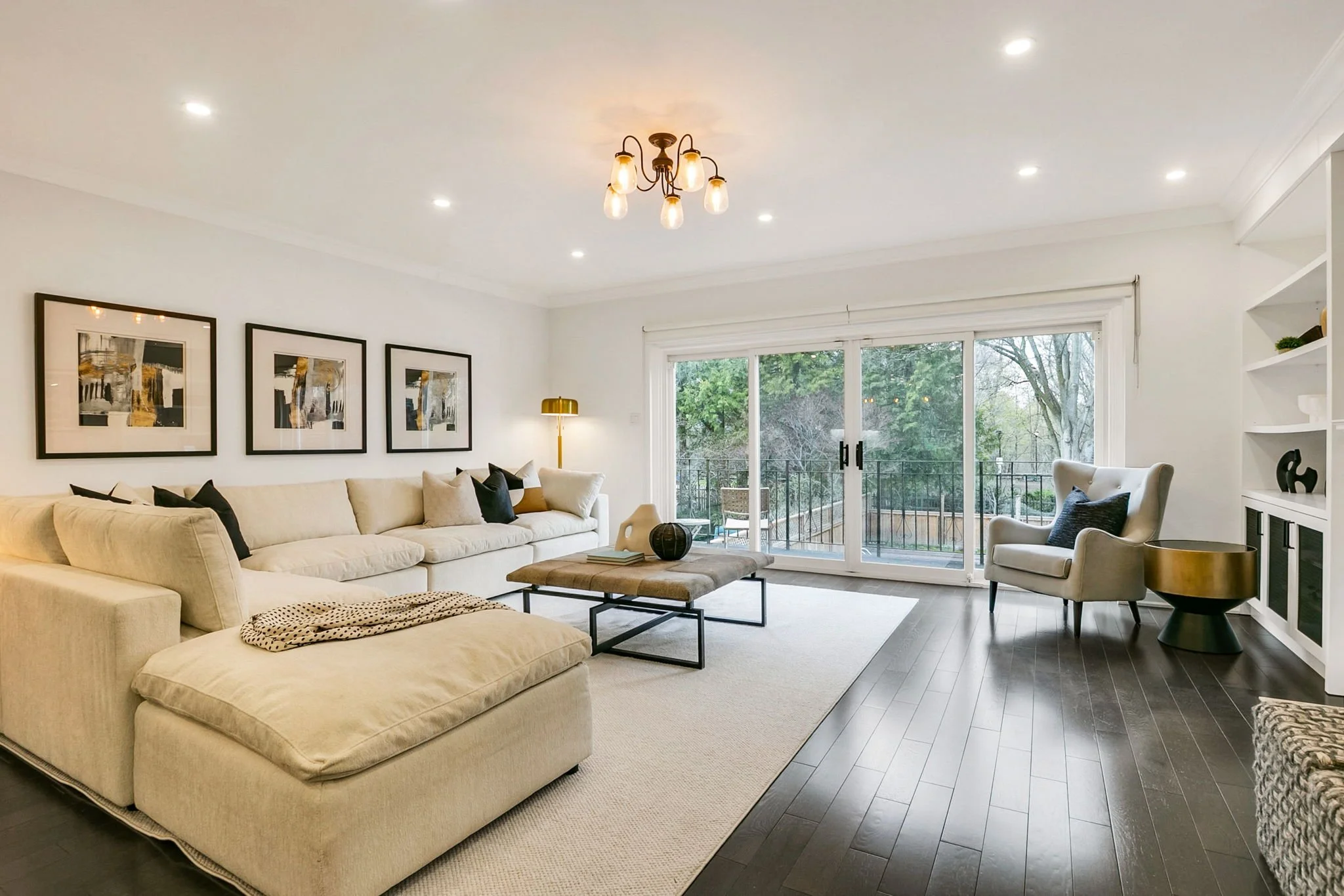 16-web-or-mls-8_001_Living Room.jpg