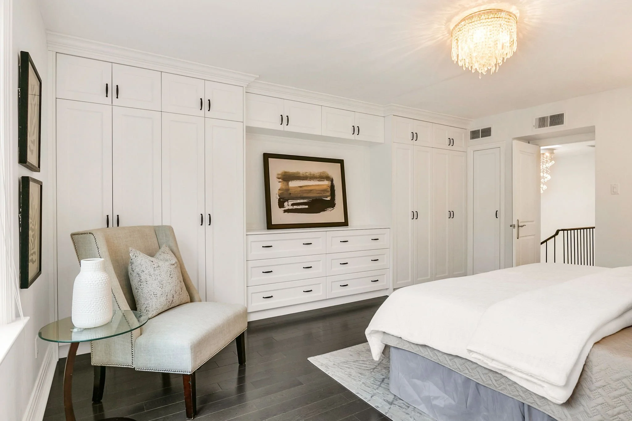 54-web-or-mls-26_003_Primary Bedroom.jpg