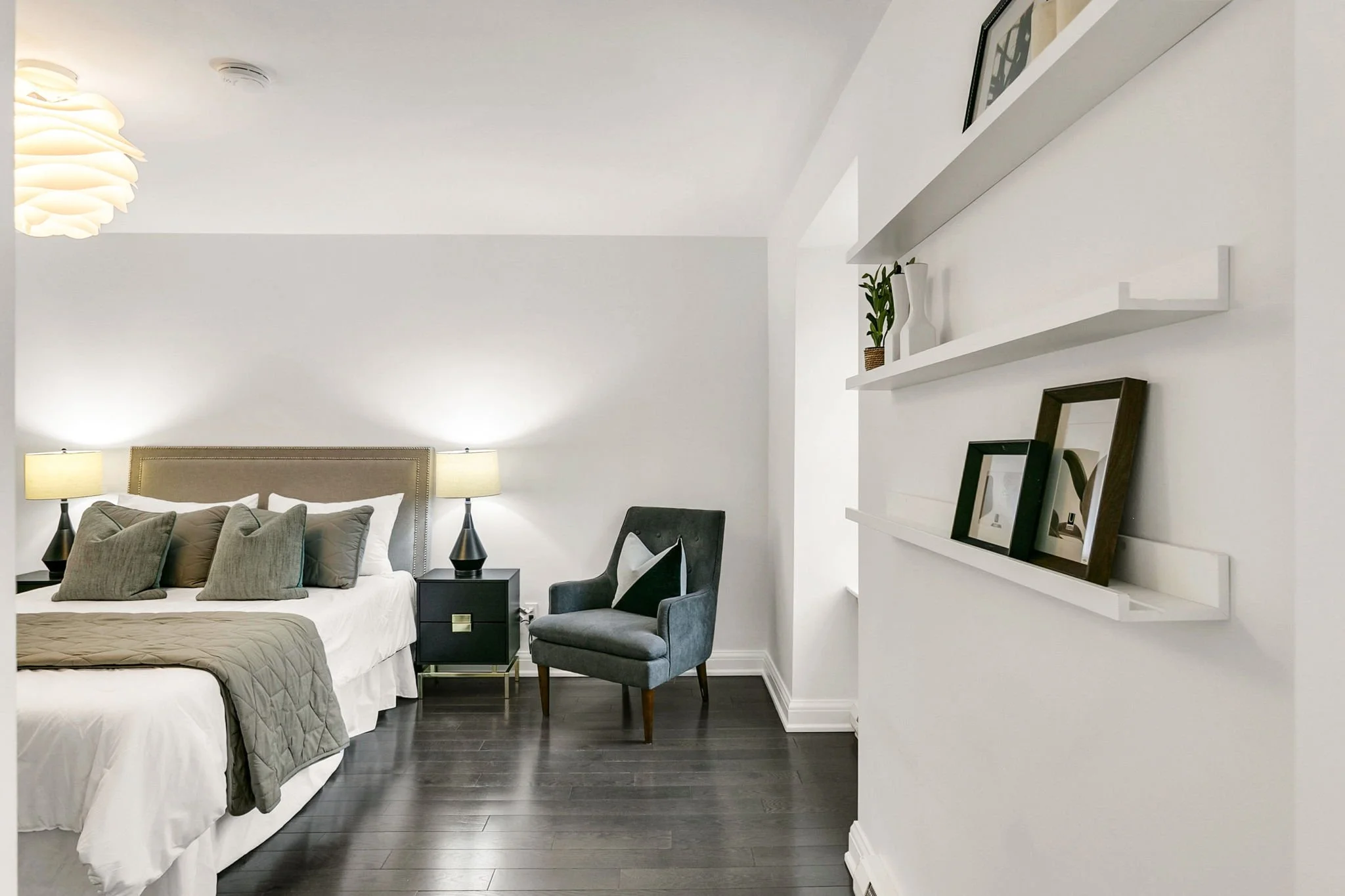 66-web-or-mls-28_005_Second Bedroom.jpg