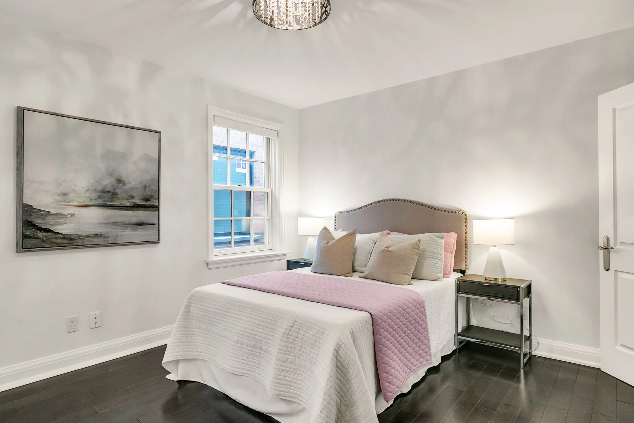 70-web-or-mls-31_002_Third Bedroom.jpg