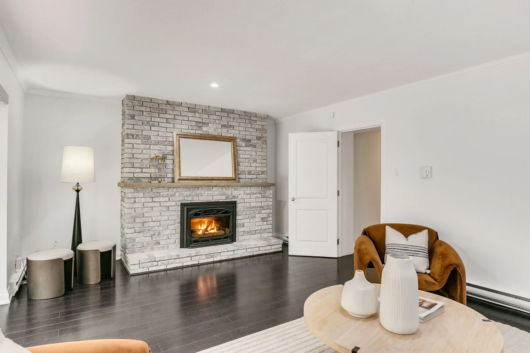 74-web-or-mls-48_008_Family Room.jpg