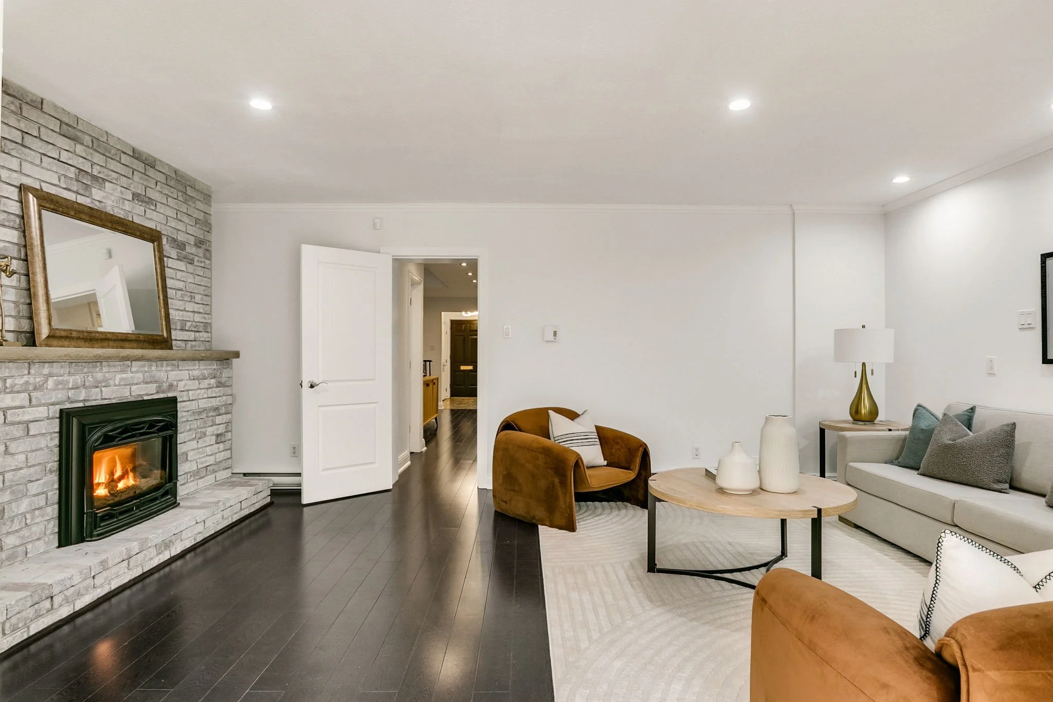 76-web-or-mls-48_010_Family Room.jpg