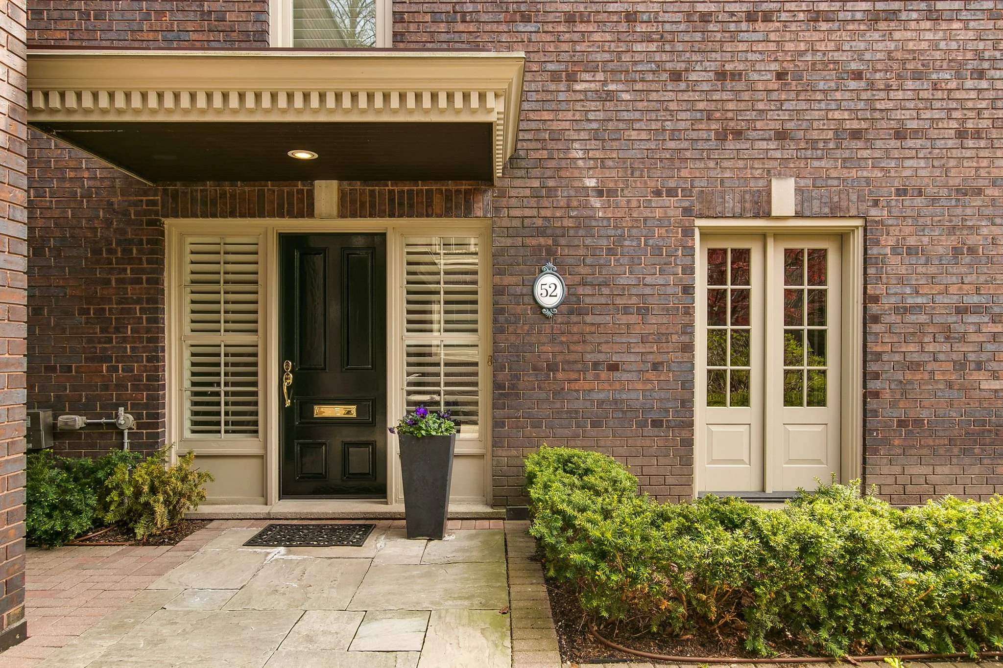 11-web-or-mls-1_015_Exterior Front.jpg