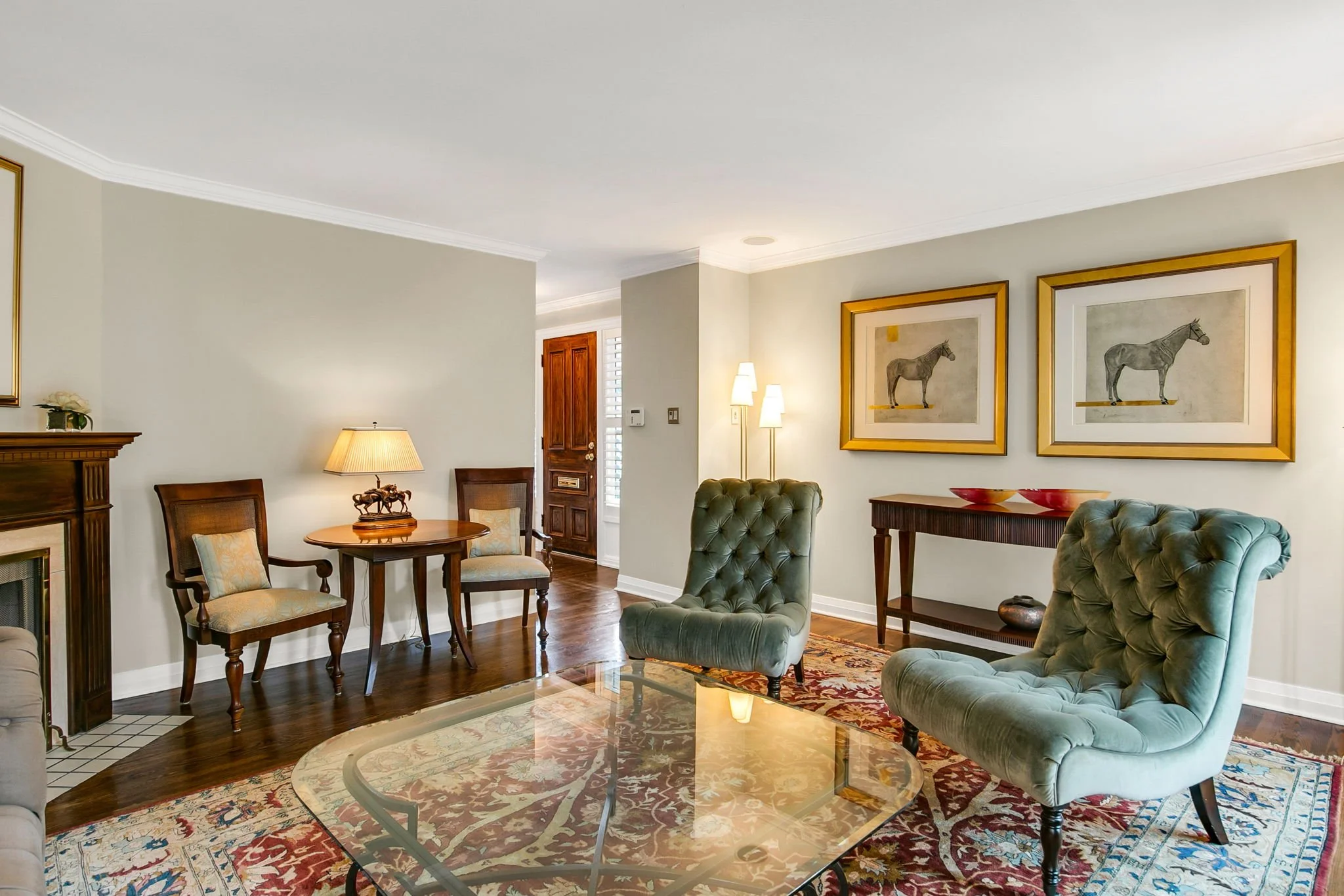 19-web-or-mls-8_004_Living Room.jpg