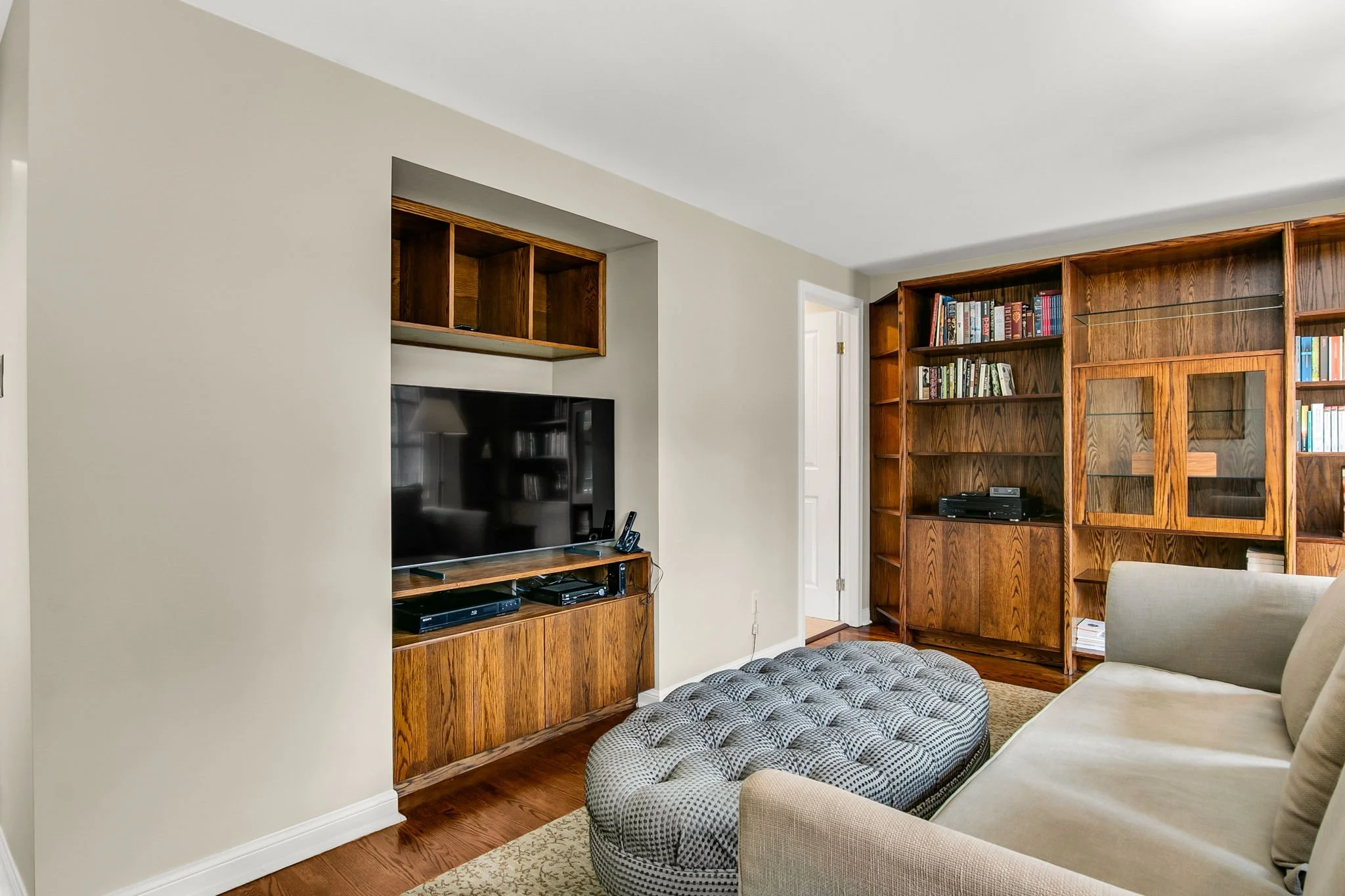 57-web-or-mls-28_004_Second Bedroom.jpg