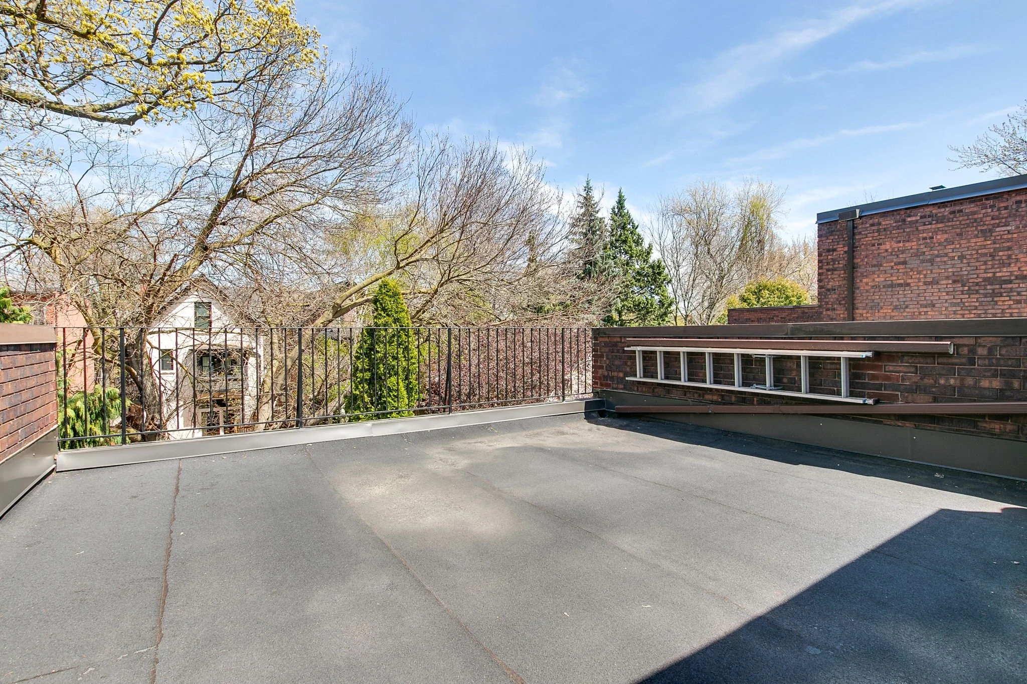 76-web-or-mls-34_005_Terrace.jpg