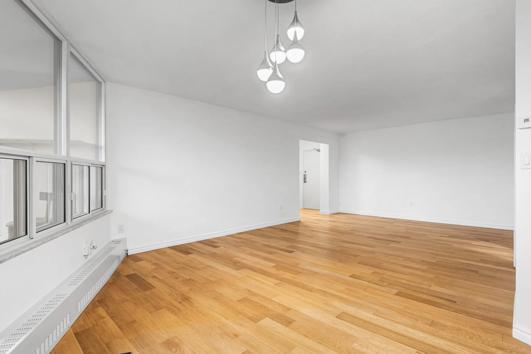 60 Pavane Linkway, Suite 206-12.jpg