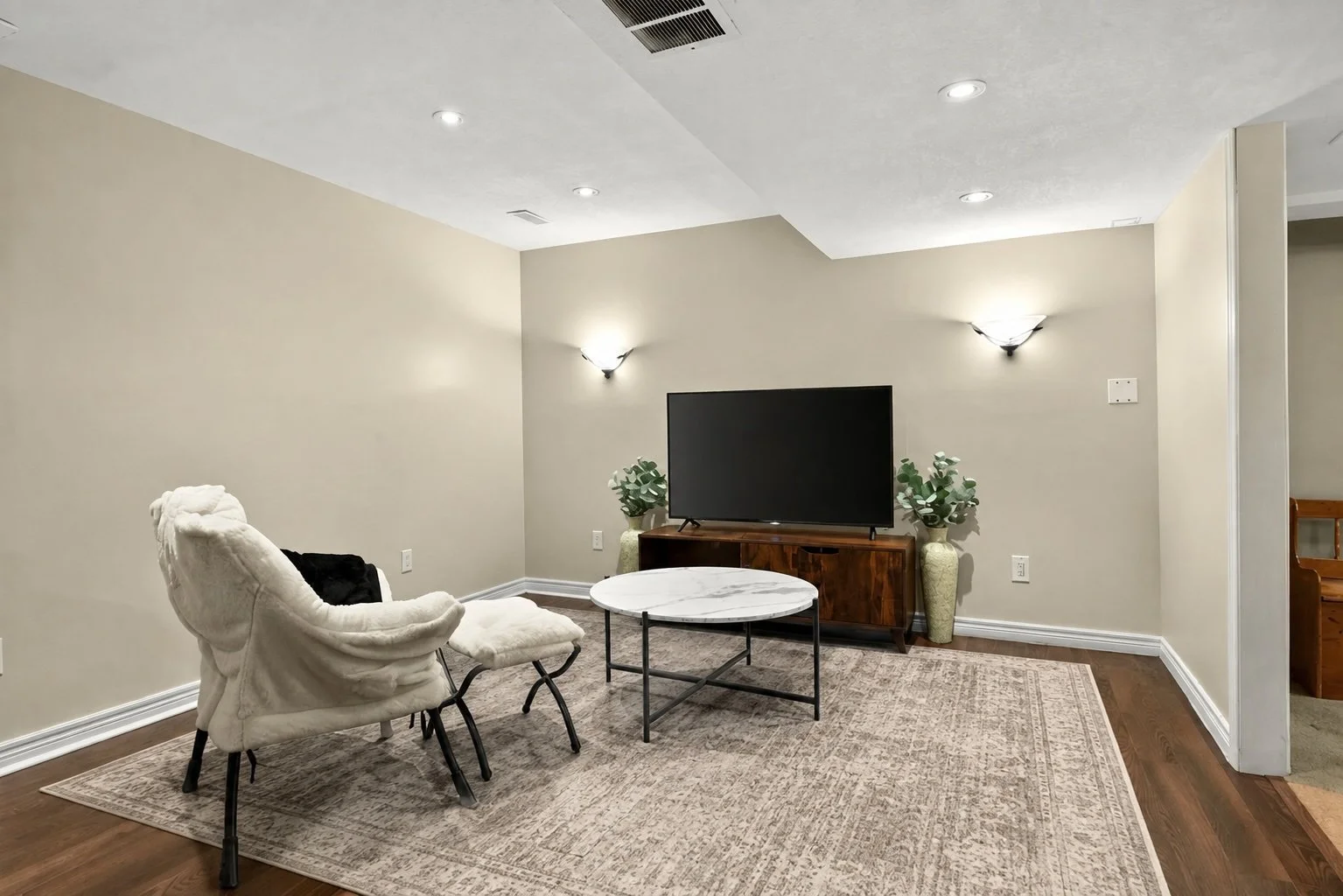 basement1.jpg