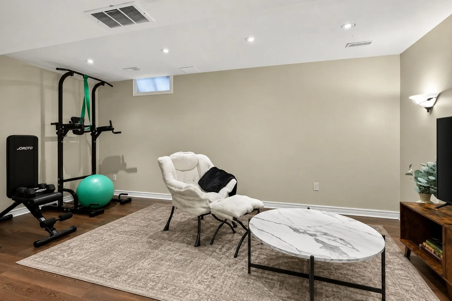 basement2.jpg