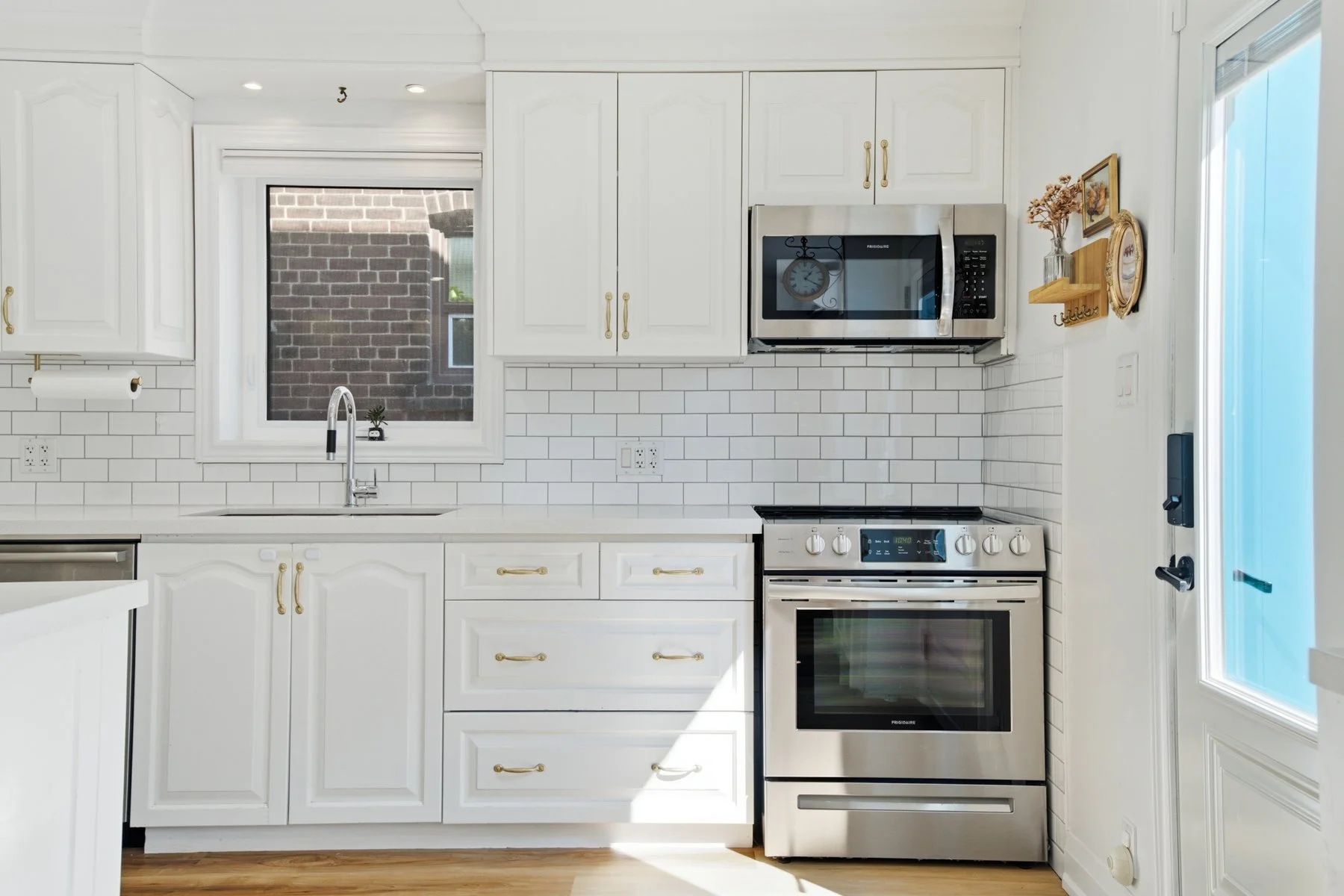 465 Oakwood Ave-21.jpg