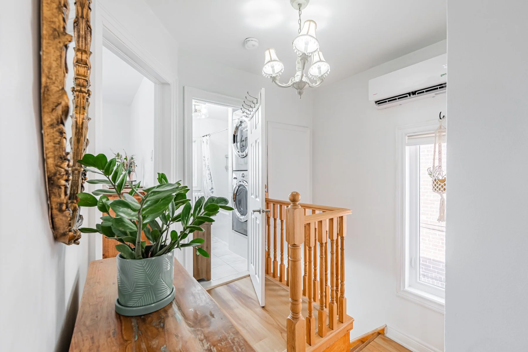 465 Oakwood Ave-26.jpg