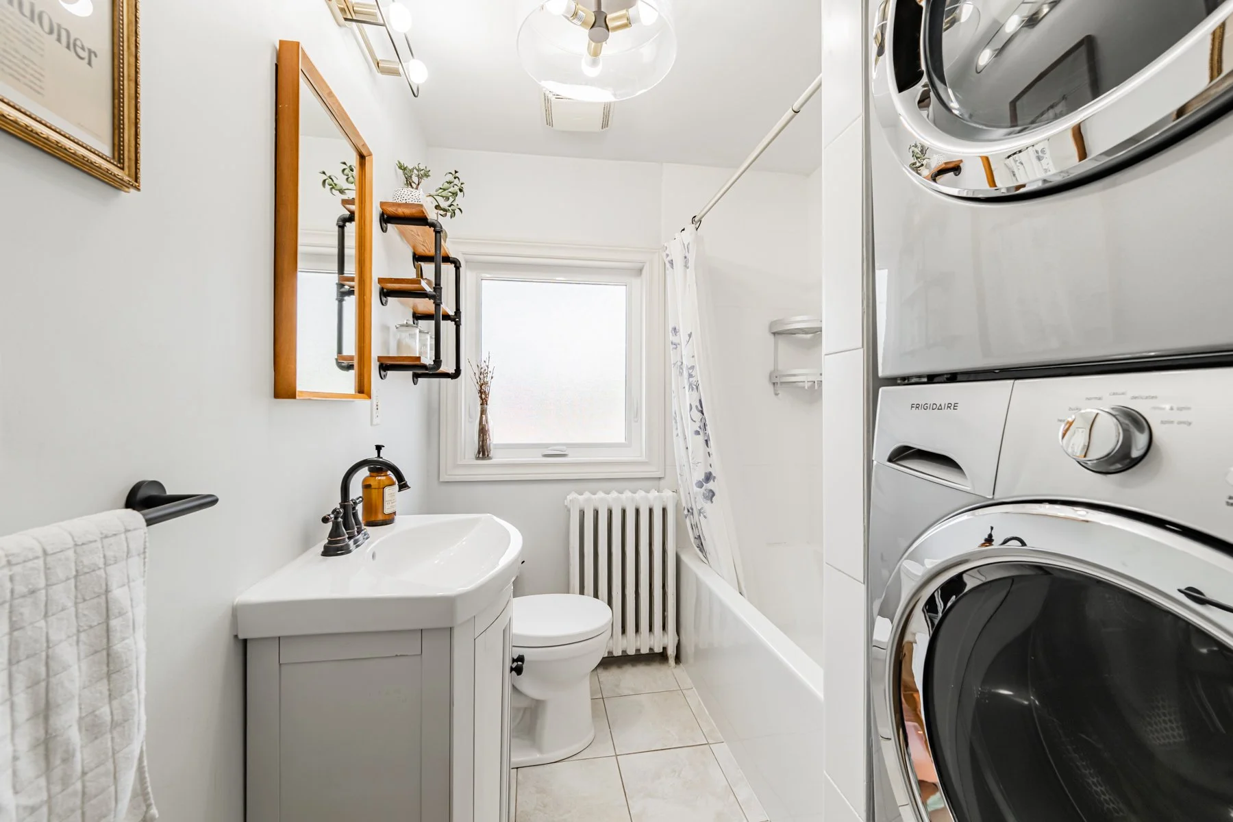 465 Oakwood Ave-33.jpg
