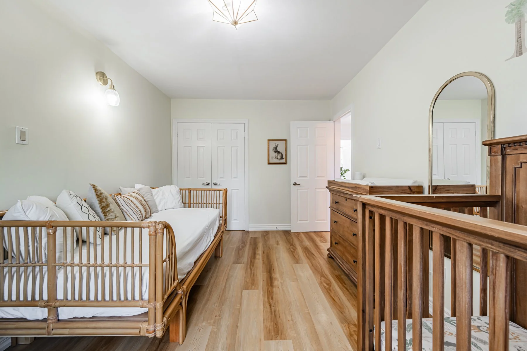 465 Oakwood Ave-36.jpg