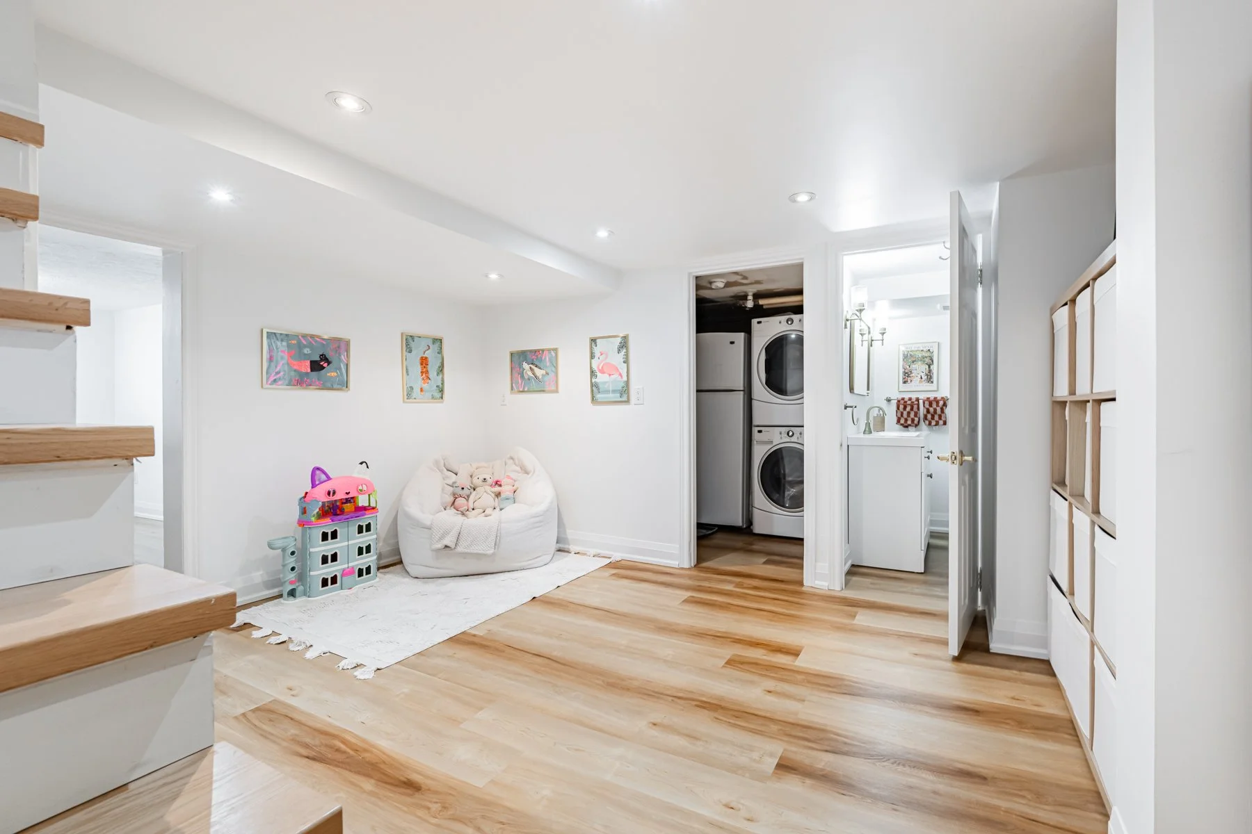 465 Oakwood Ave-40.jpg