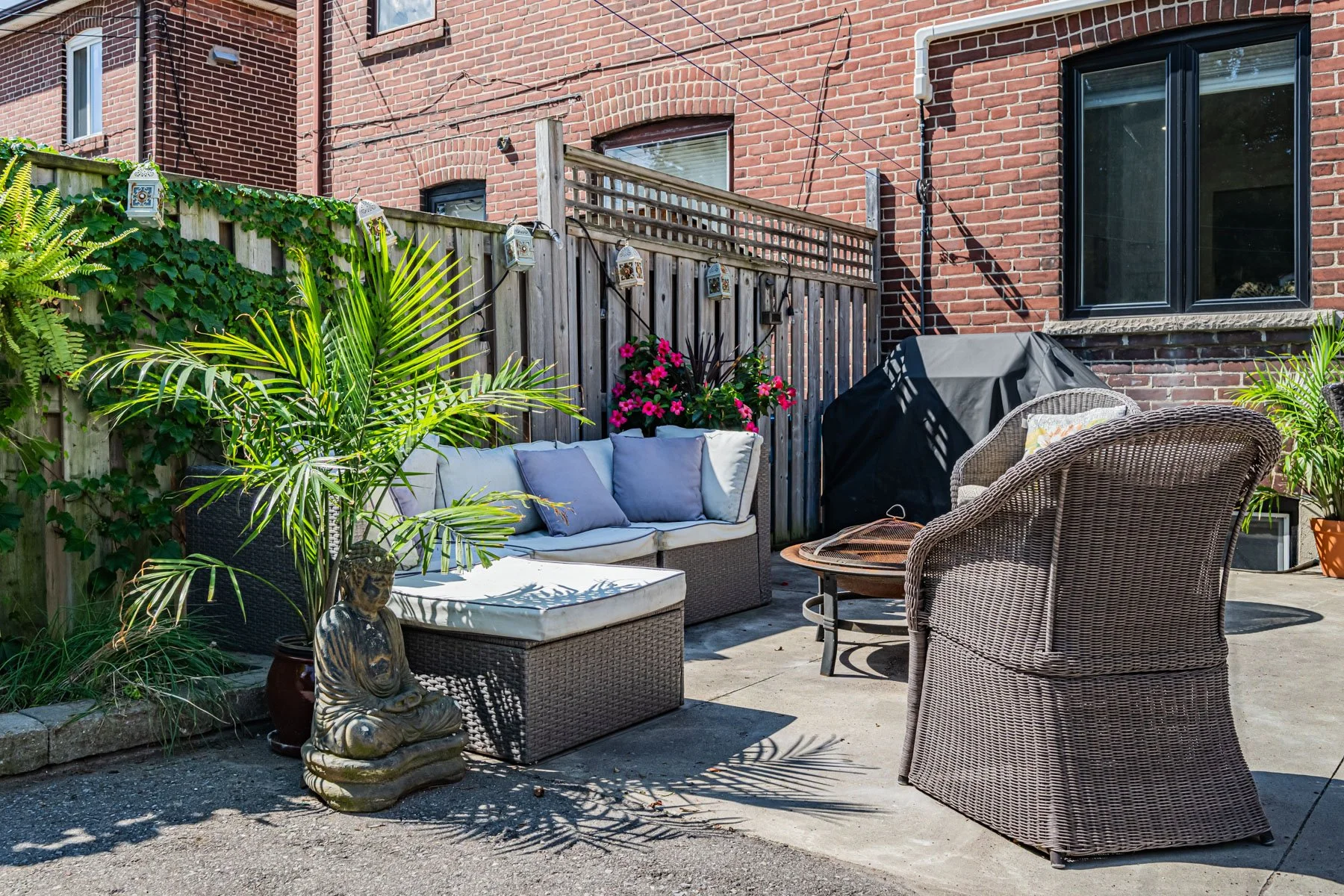 465 Oakwood Ave-52.jpg