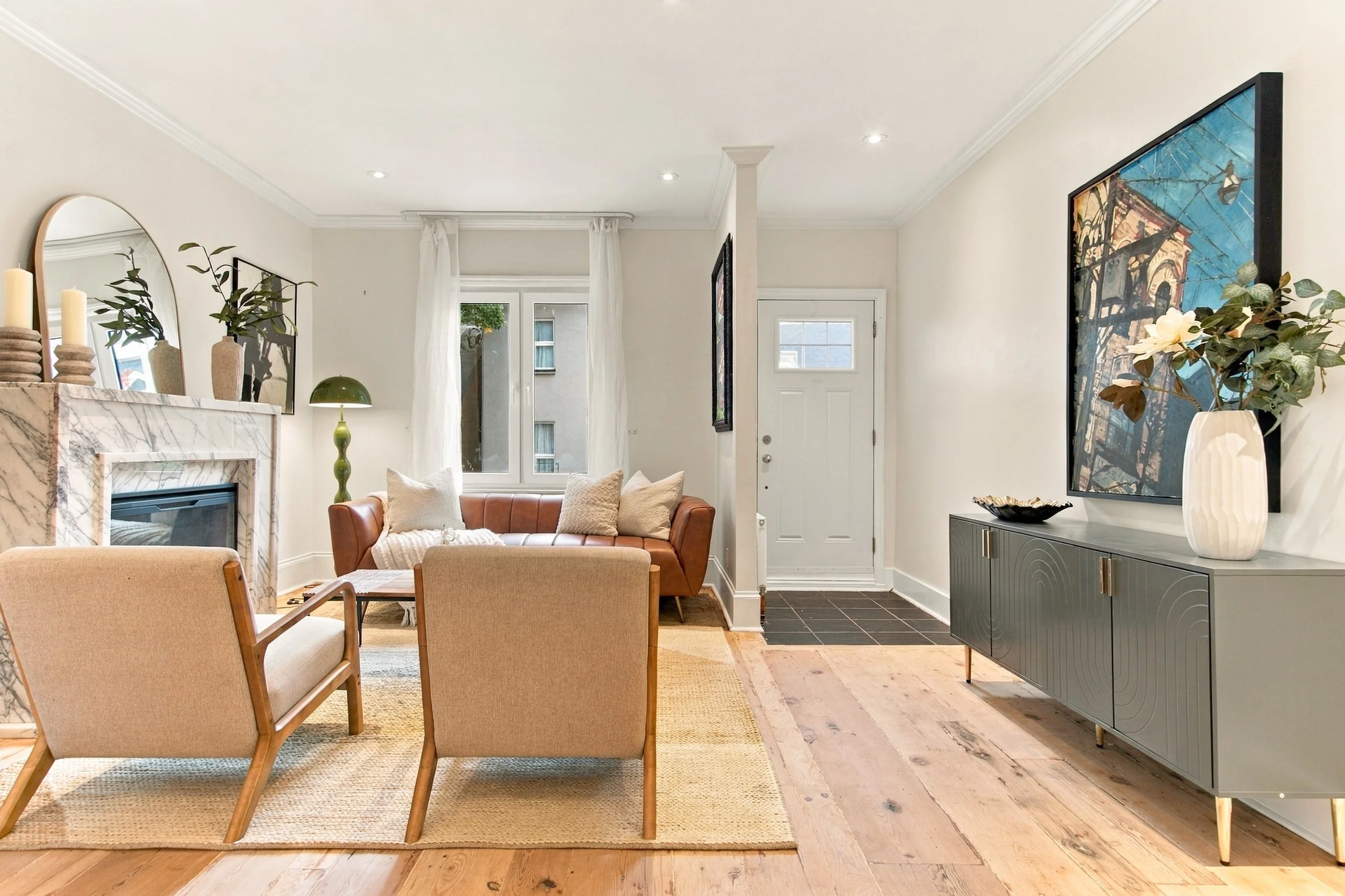 8_001_Living Room.jpg