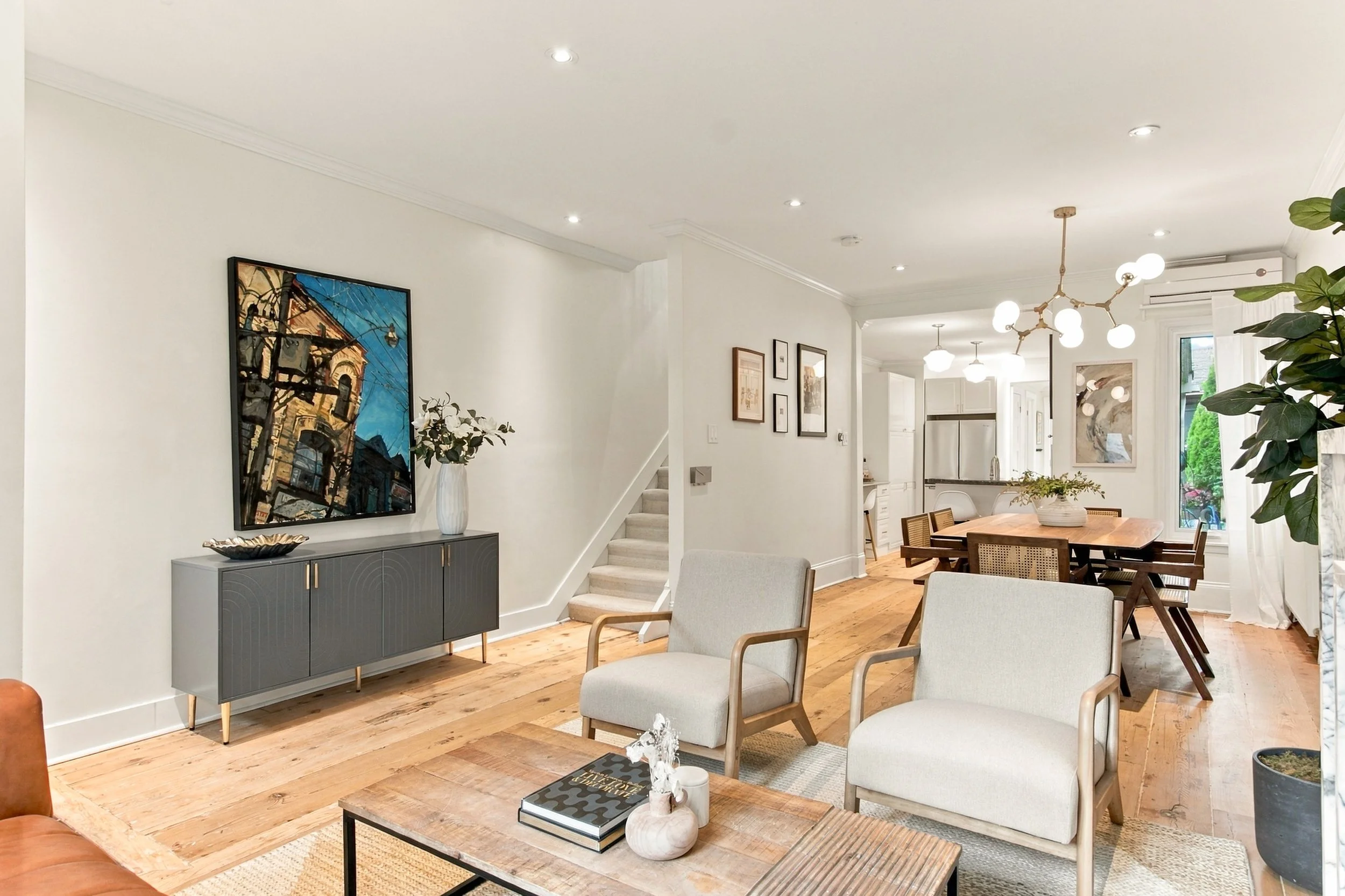 8_004_Living Room.jpg