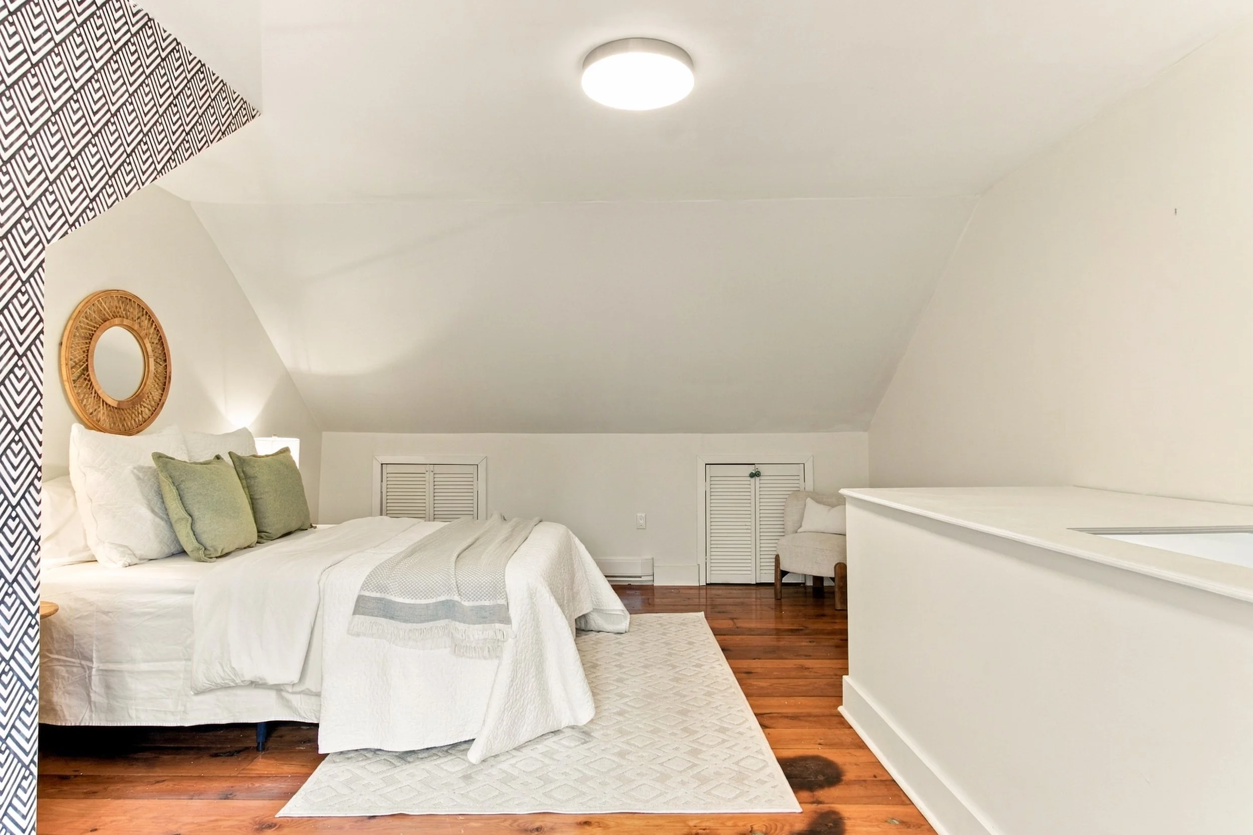 26_004_Primary Bedroom.jpg