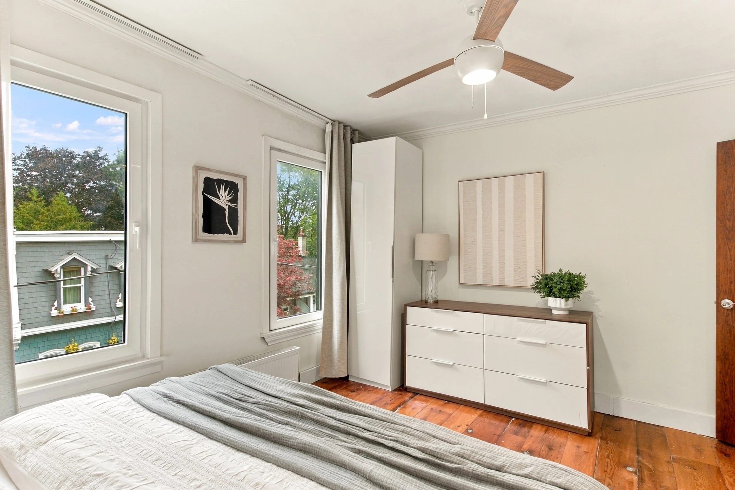 26_003_Primary Bedroom.jpg