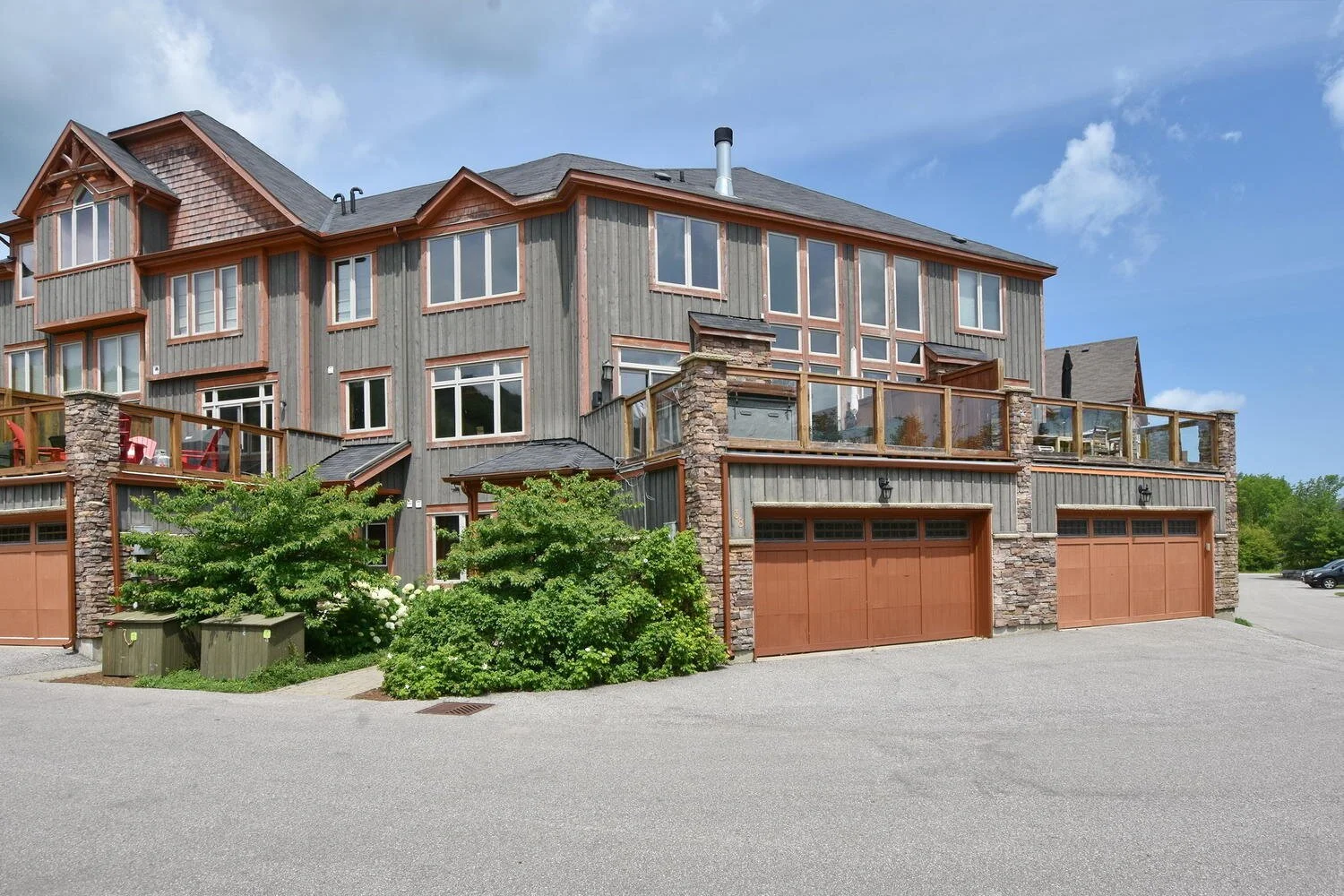214+Blueski+George+Crescent+38-large-001-015-Exterior-1500x1000-72dpi.jpg