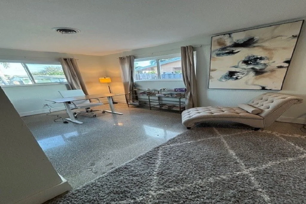 VRBO Work Space-December 2025.jpg