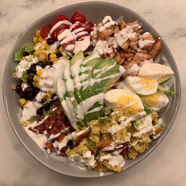 This salad combines 2 favorites for one absolutely, over-the-top, soul satisfying, healthy-ish, protein-packed meal! Southwestern Cornbread Salad + Tex-Mex chicken Cobb! Swipe right to see the beauty of all the ingredients BEFORE being slathered with