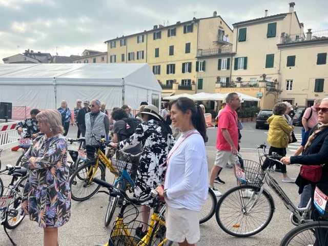 Ruth, the intrepid cyclist