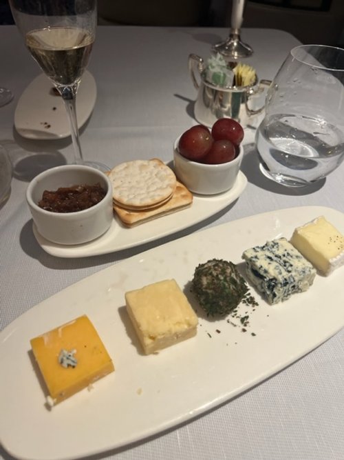 cheese plate a la Prime 7