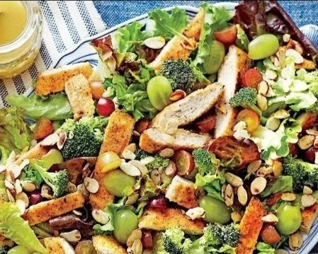 DEL+dixie+ckn+salad.jpg
