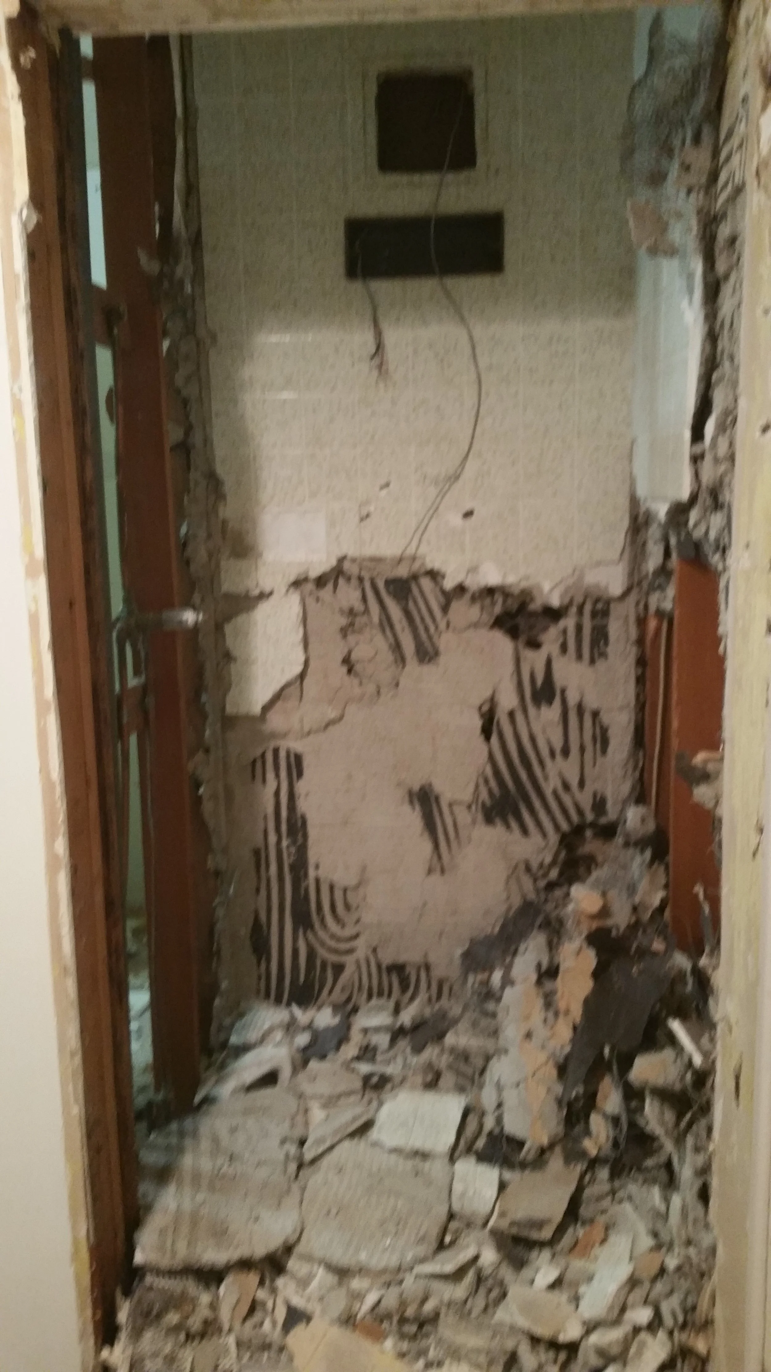 Dutch Dynasty master bath start.jpg