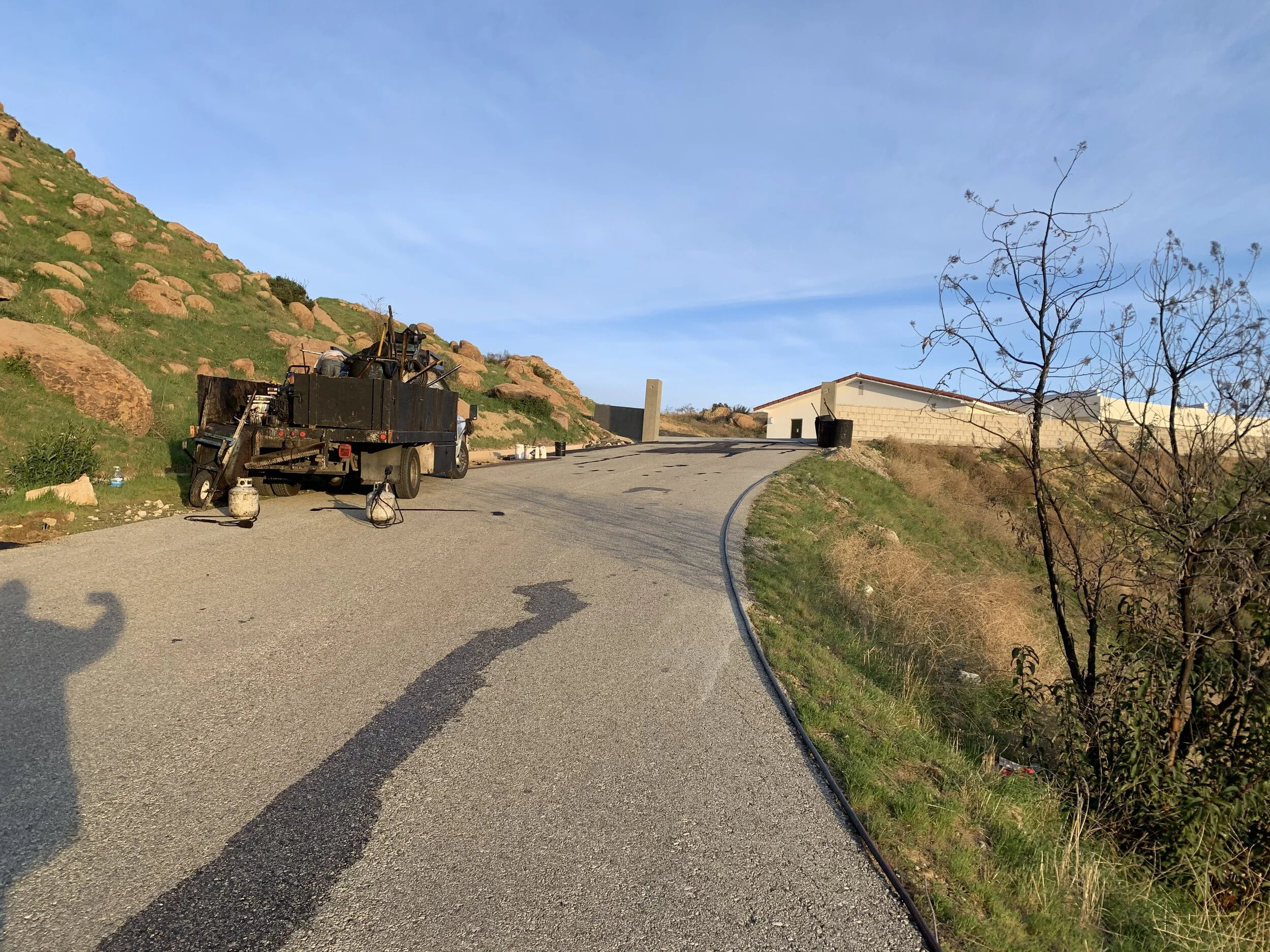 Dutch Dynasty Construction Bell Canyon Sealcoat Hilltop aa.JPG