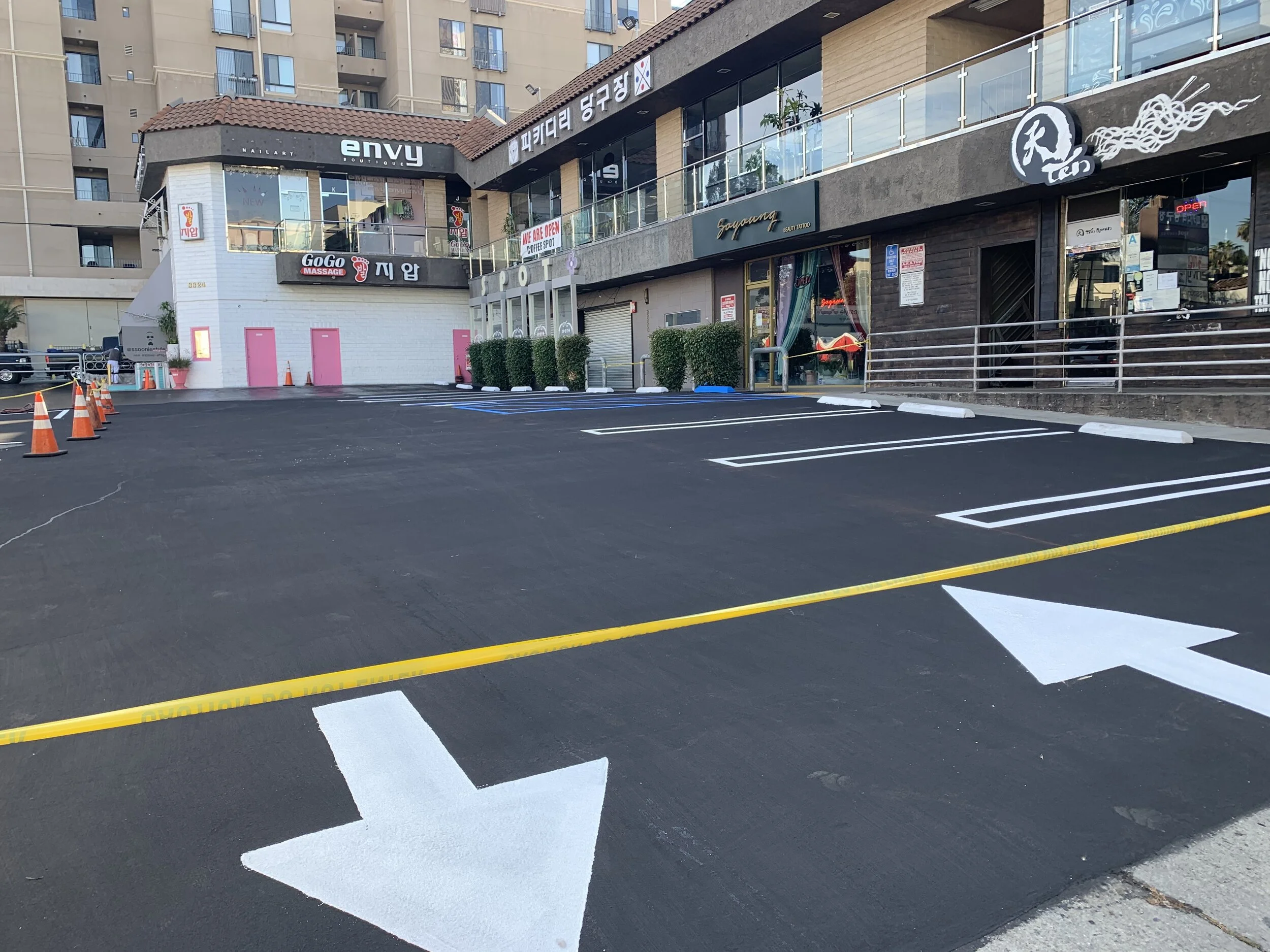 Dutch Dynasty Construction 33rd ST Entrance 1W.JPG